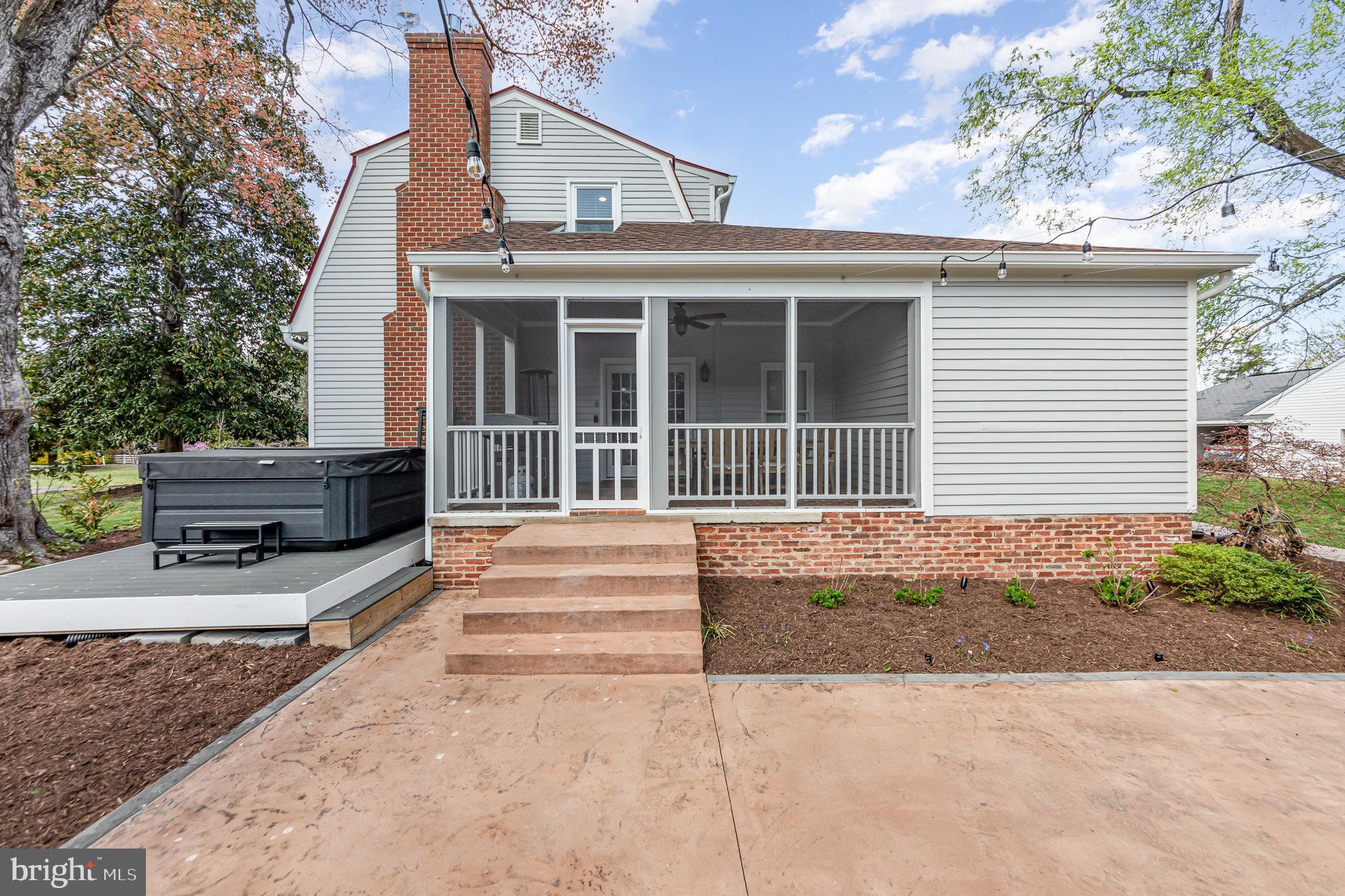 WOODLAWN - Residential