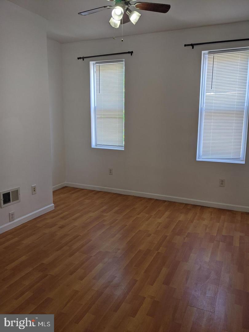 LOWER MOYAMENSING - Residential Lease