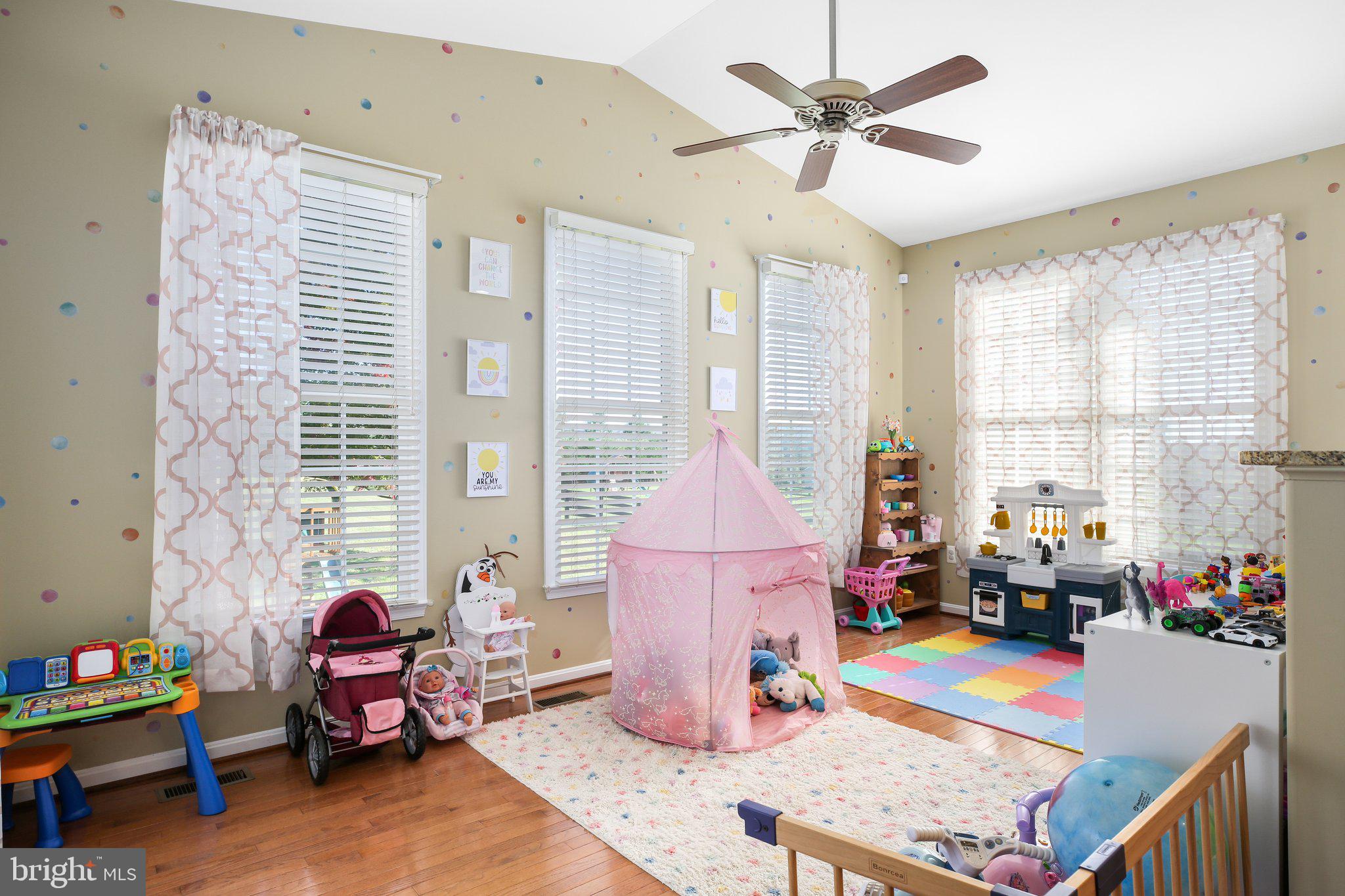 NORTH RIDGE - Residential