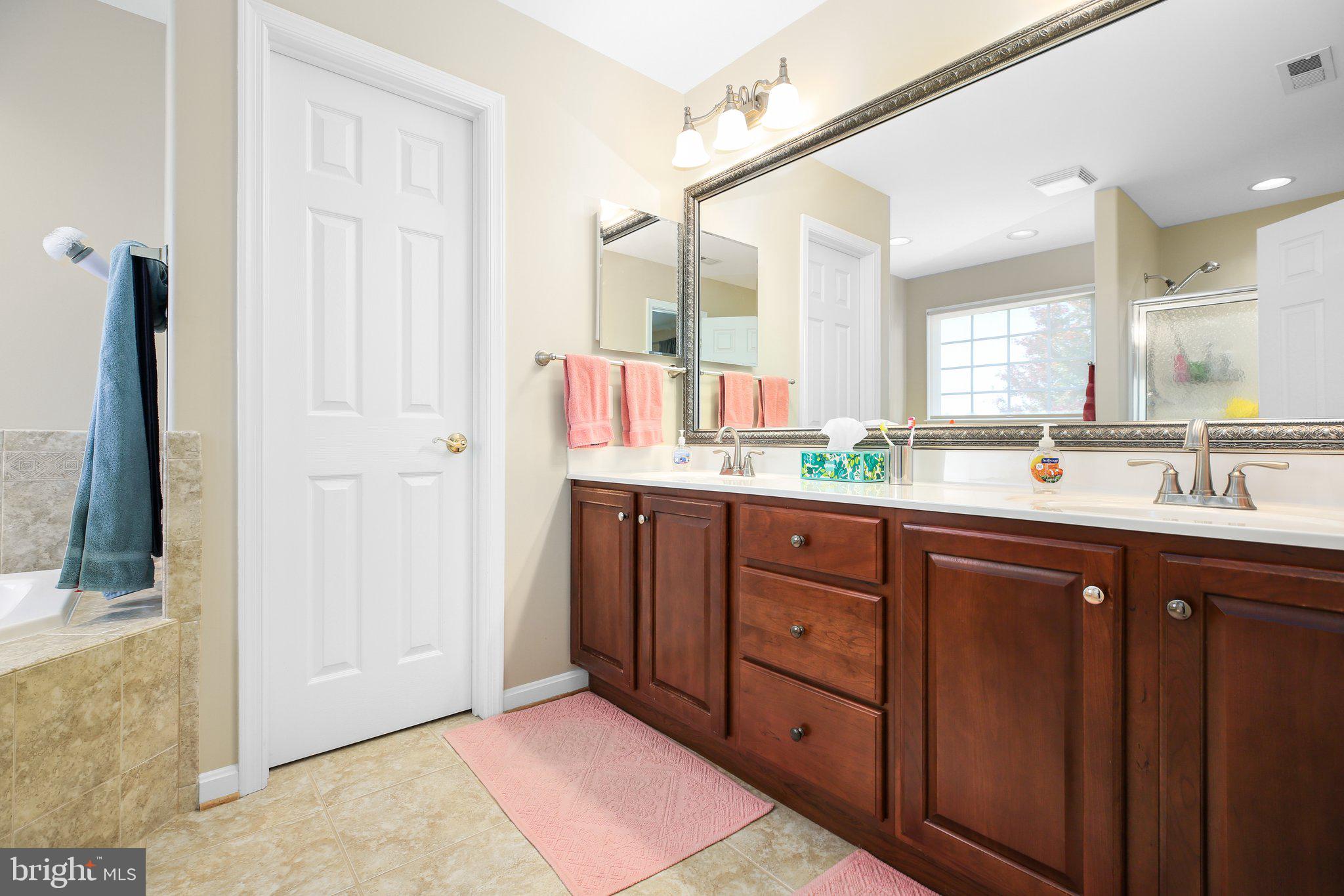 NORTH RIDGE - Residential