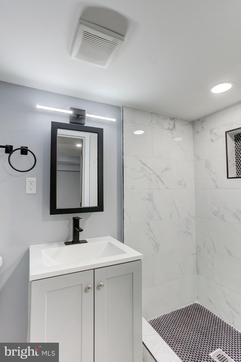 BROOKLYN - Residential