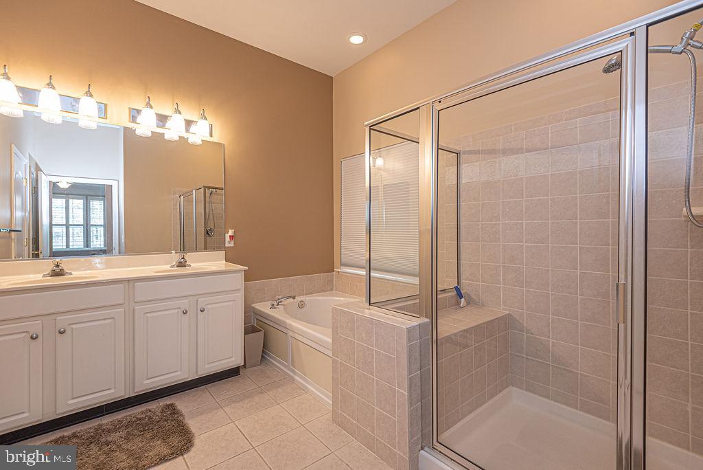 OCEAN PINES - THE PARKE - Residential