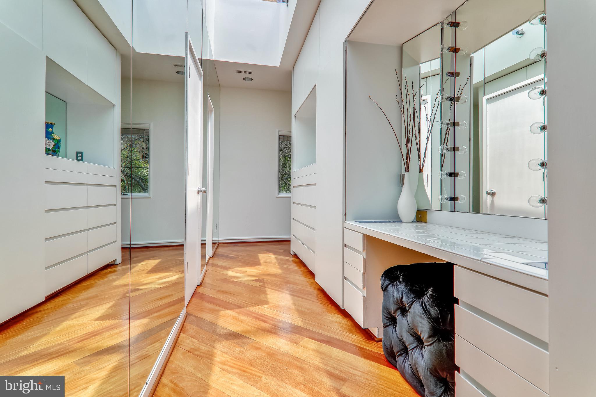 WESLEY HEIGHTS - Residential