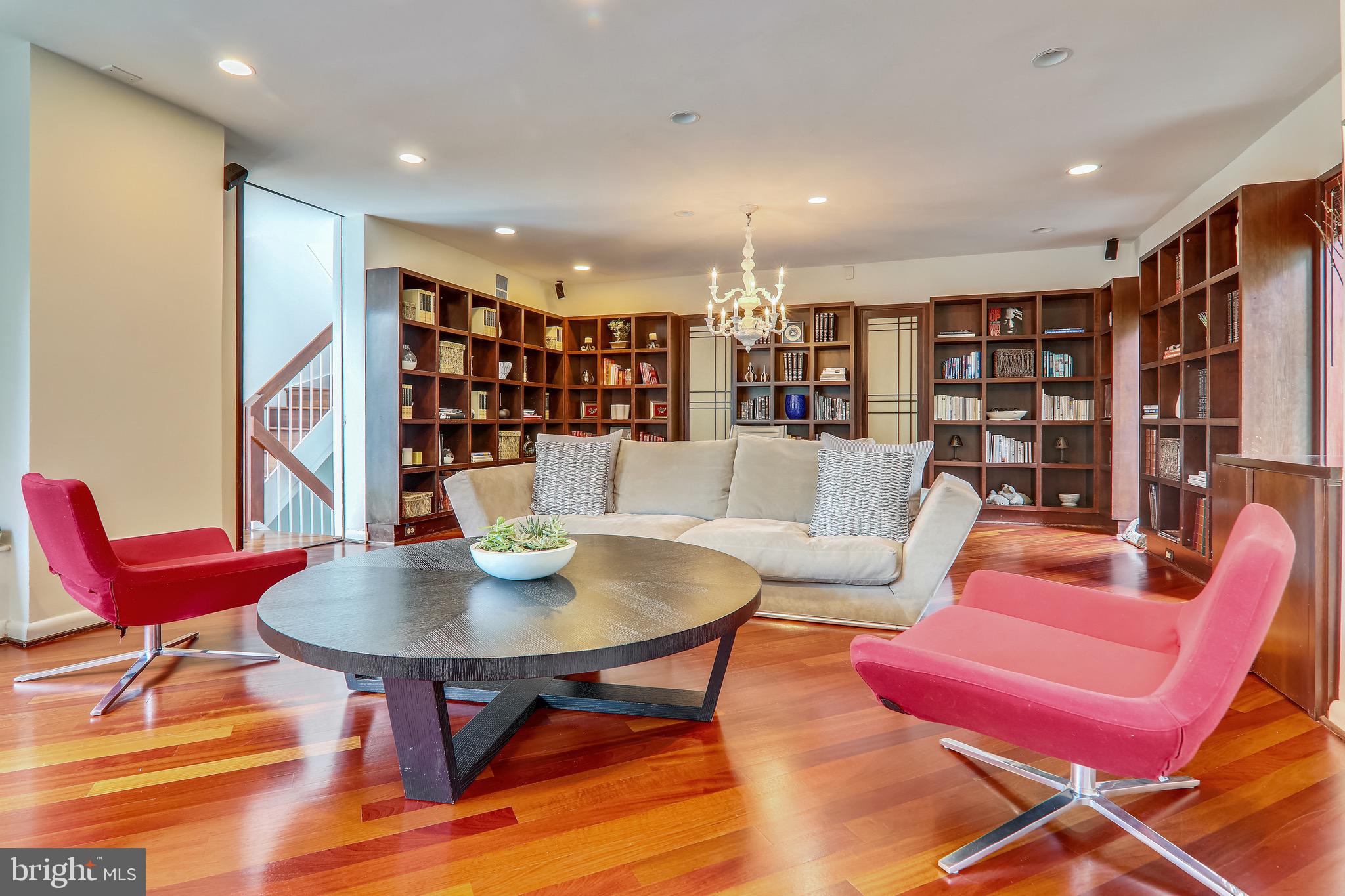 WESLEY HEIGHTS - Residential