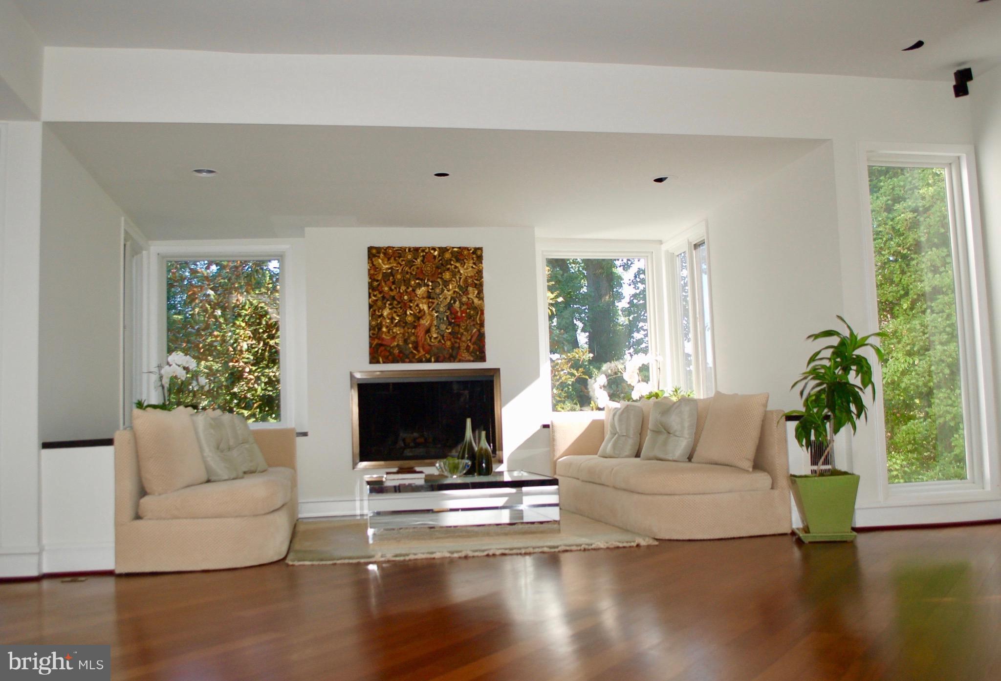 WESLEY HEIGHTS - Residential