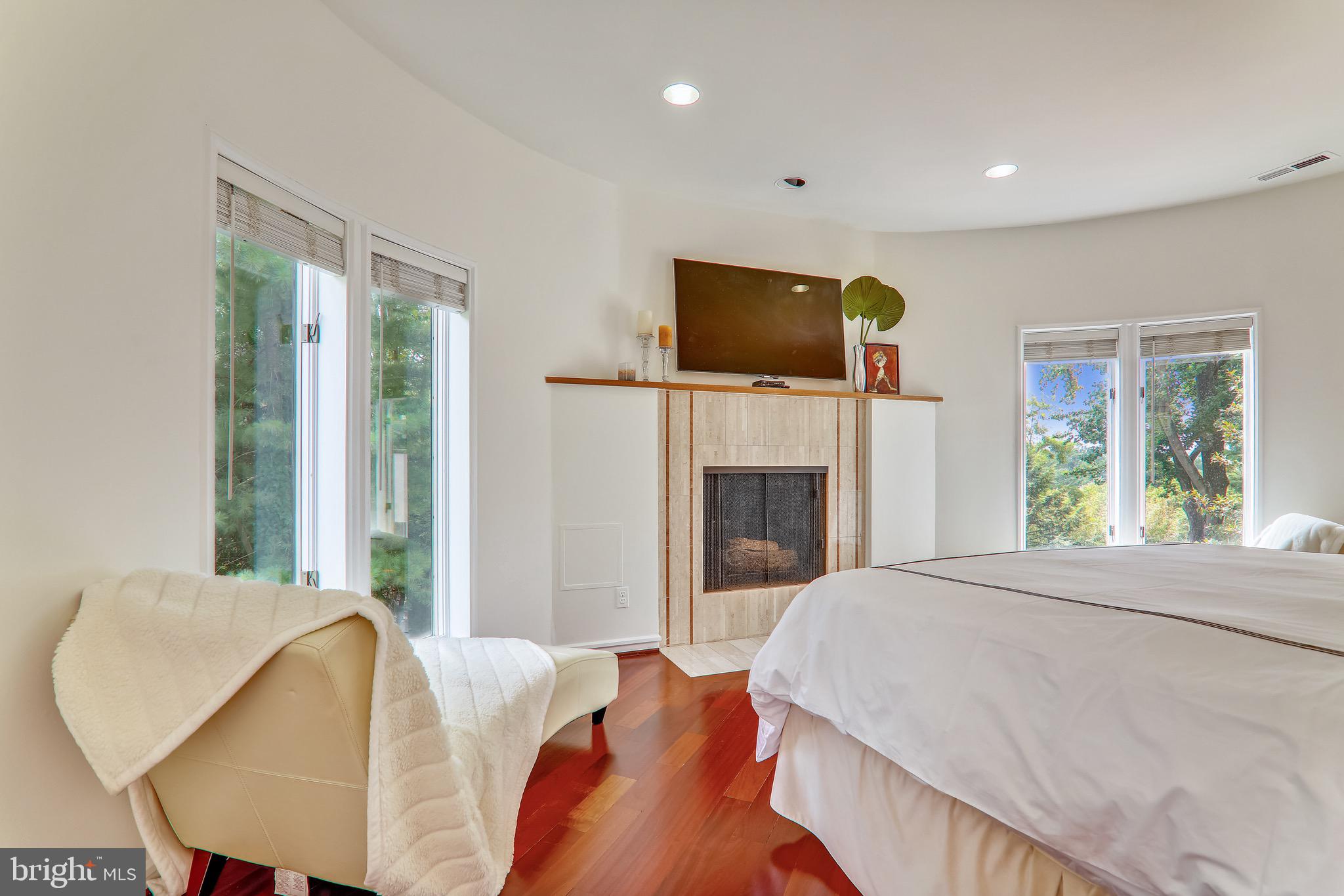 WESLEY HEIGHTS - Residential