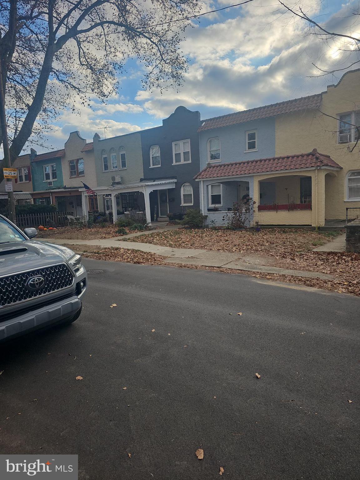 EAST FALLS - Residential