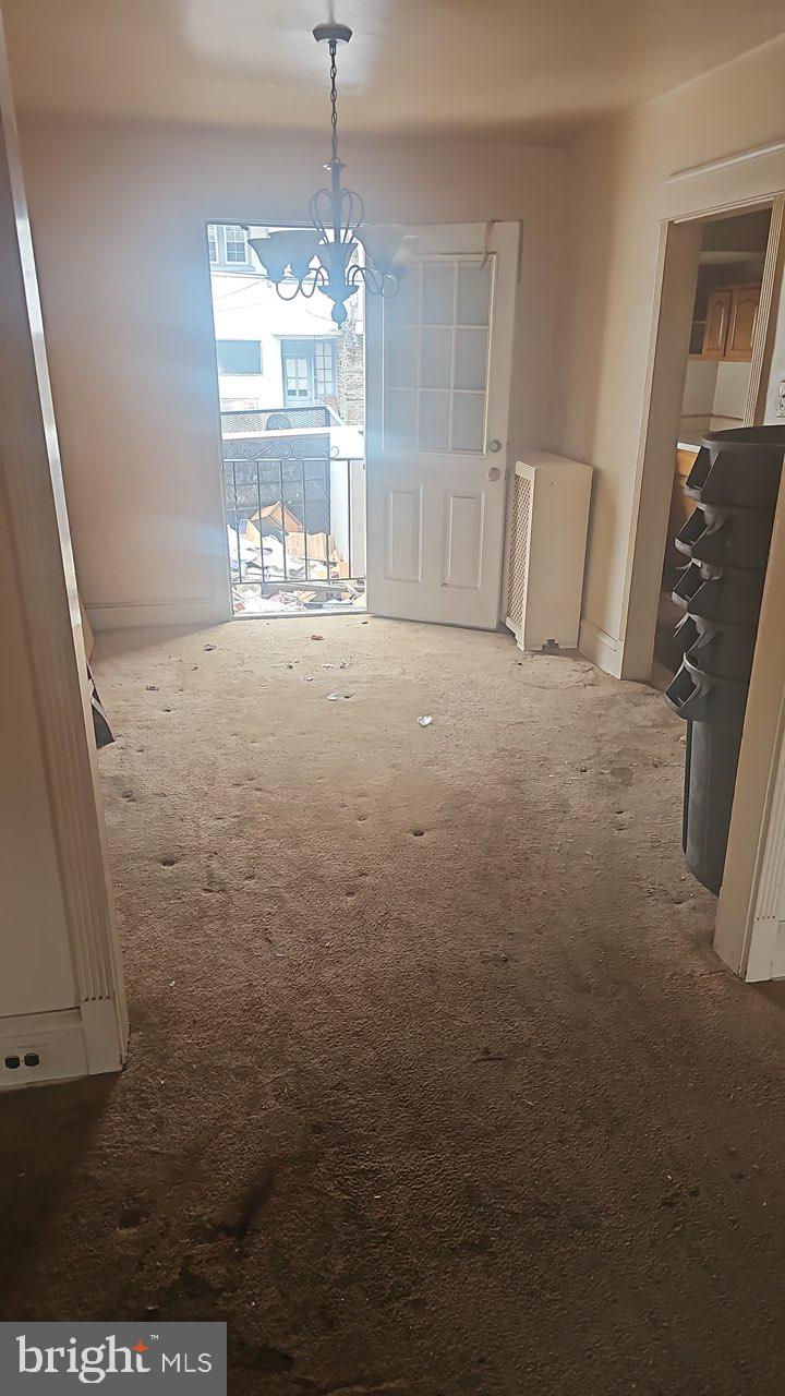 EAST FALLS - Residential