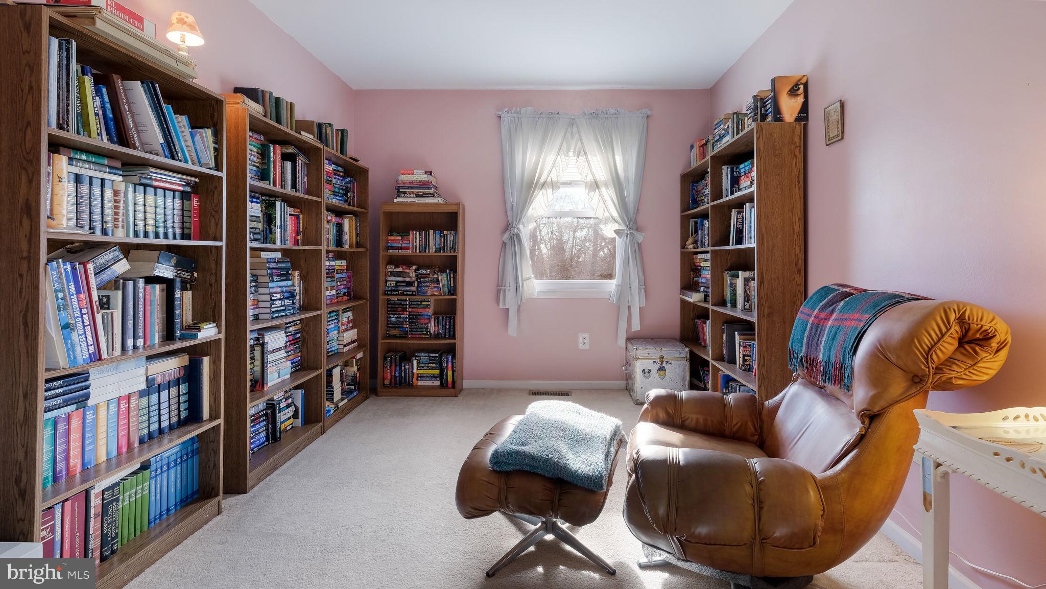 HOLLY HILL - Residential