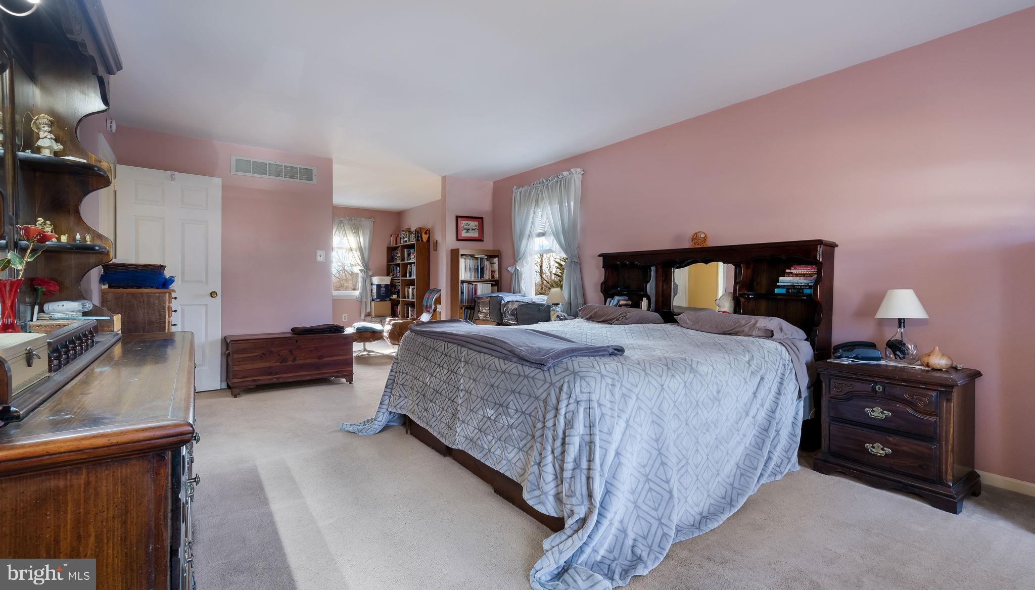 HOLLY HILL - Residential