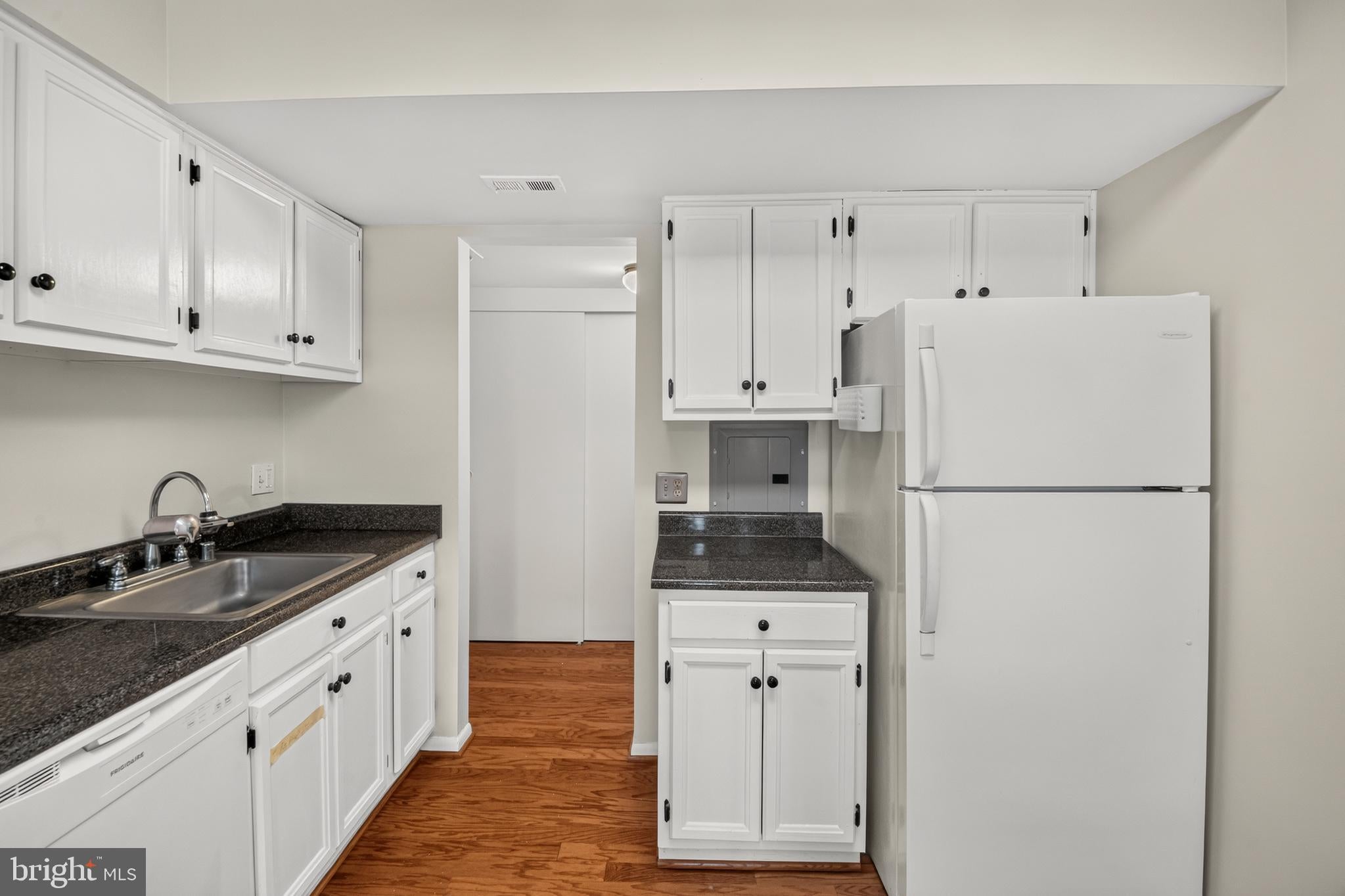 6021 MAJORS LANE CONDO UNIT 1 B13