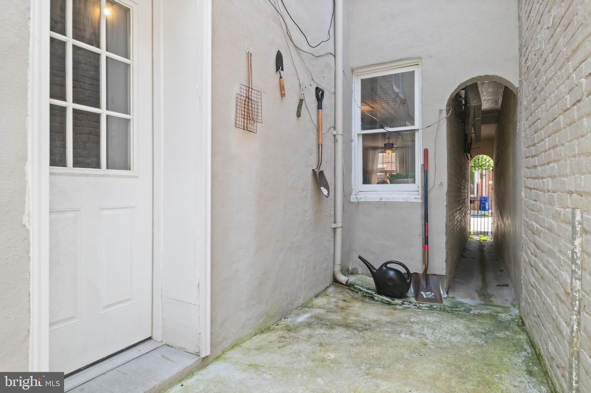 FEDERAL HILL HISTORIC DISTRICT - Residential Lease