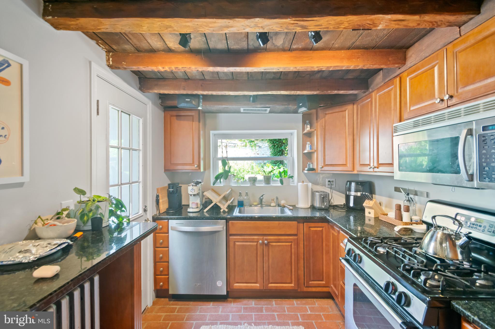 FEDERAL HILL HISTORIC DISTRICT - Residential Lease