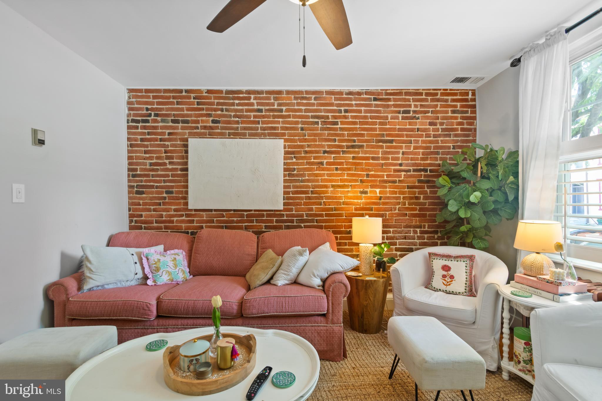 FEDERAL HILL HISTORIC DISTRICT - Residential Lease