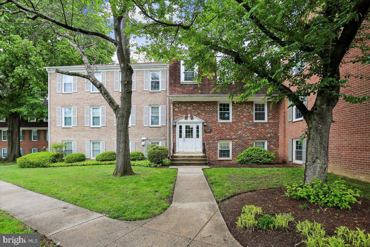 726 QUINCE ORCHARD BOULEVARD 726-102