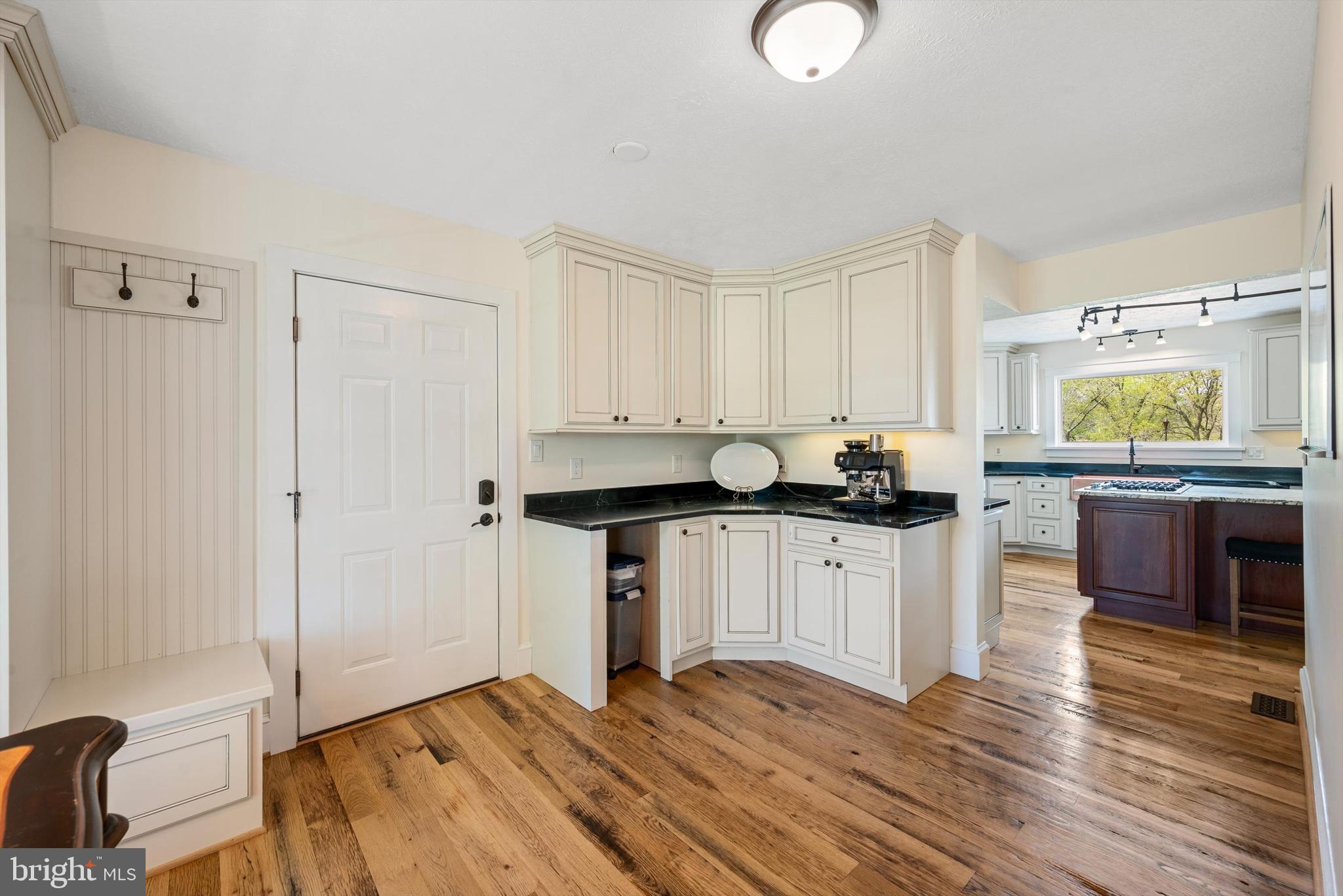 GLENDALE ESTATES - Residential