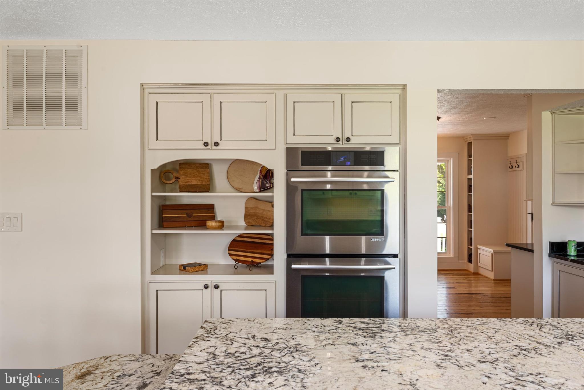 GLENDALE ESTATES - Residential