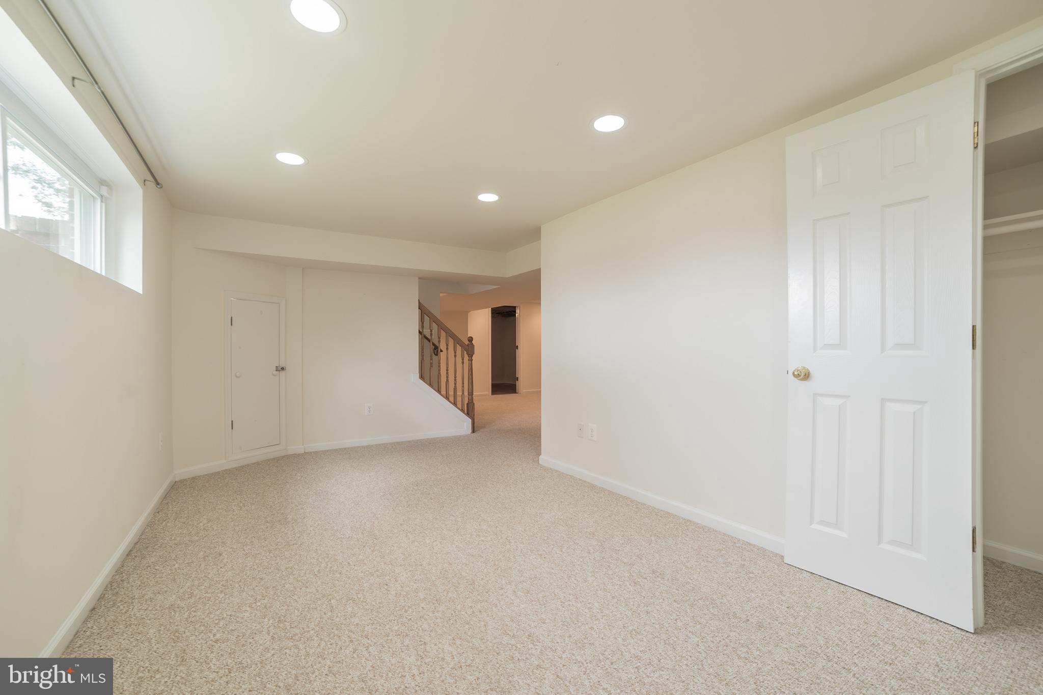 CHESTNUT HILLS - Residential Lease