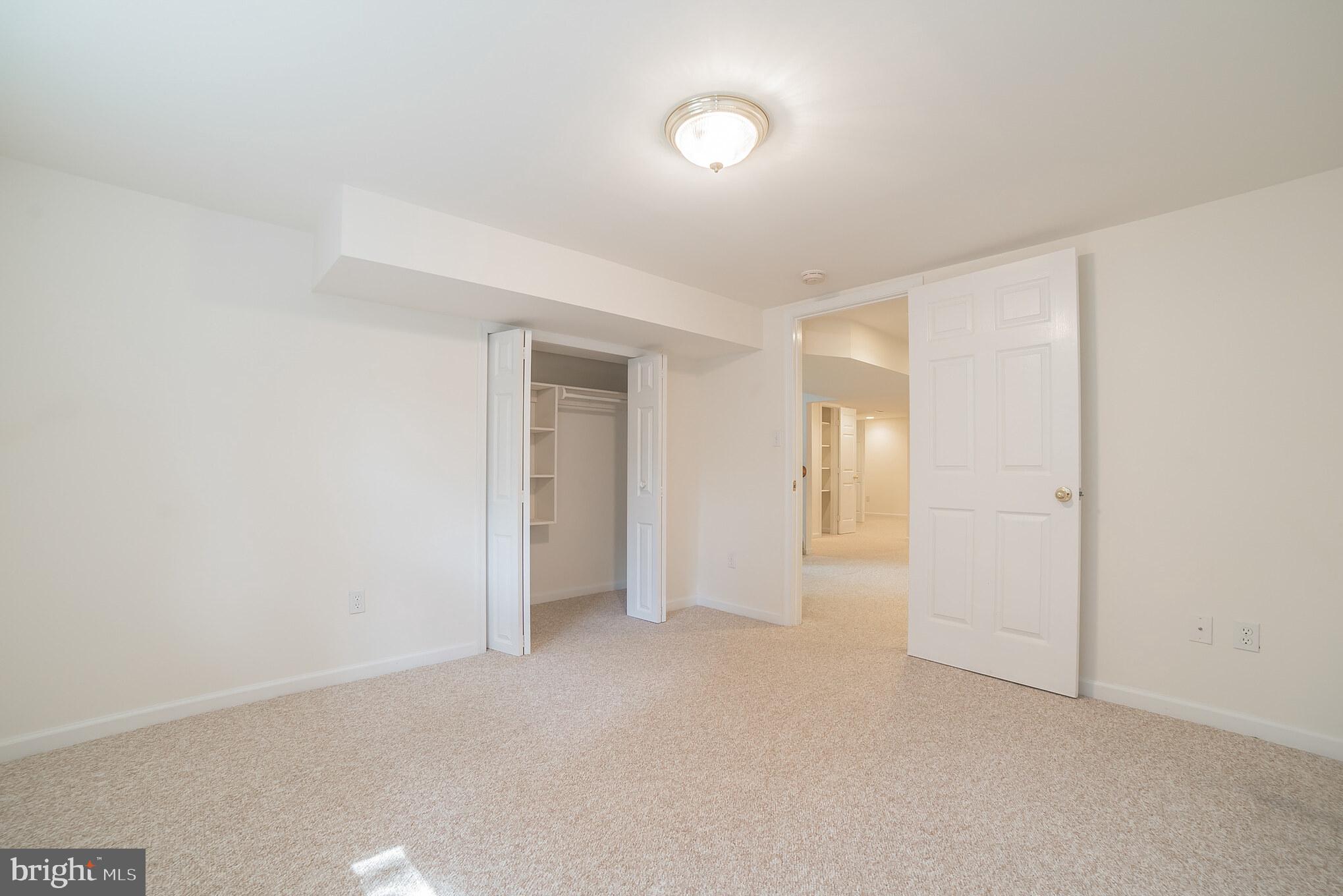 CHESTNUT HILLS - Residential Lease