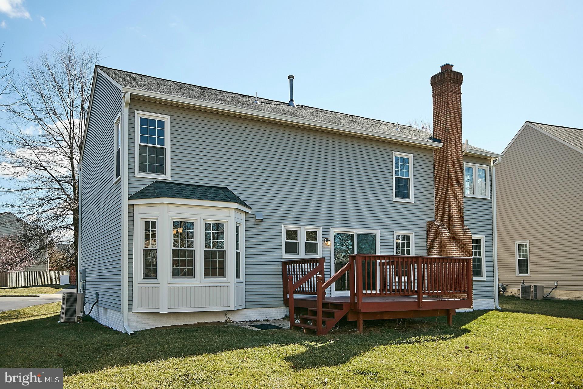 FOUR SEASONS - Residential