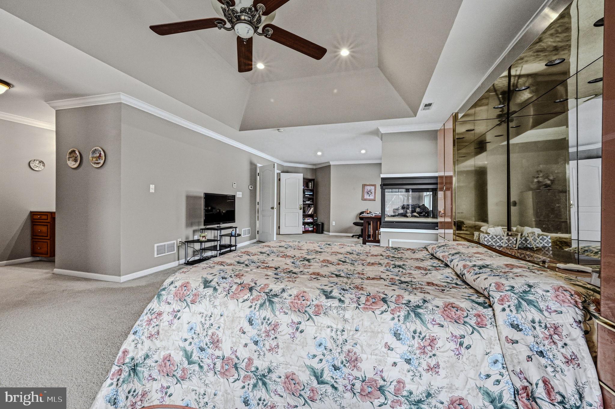 RED LION CHASE - Residential