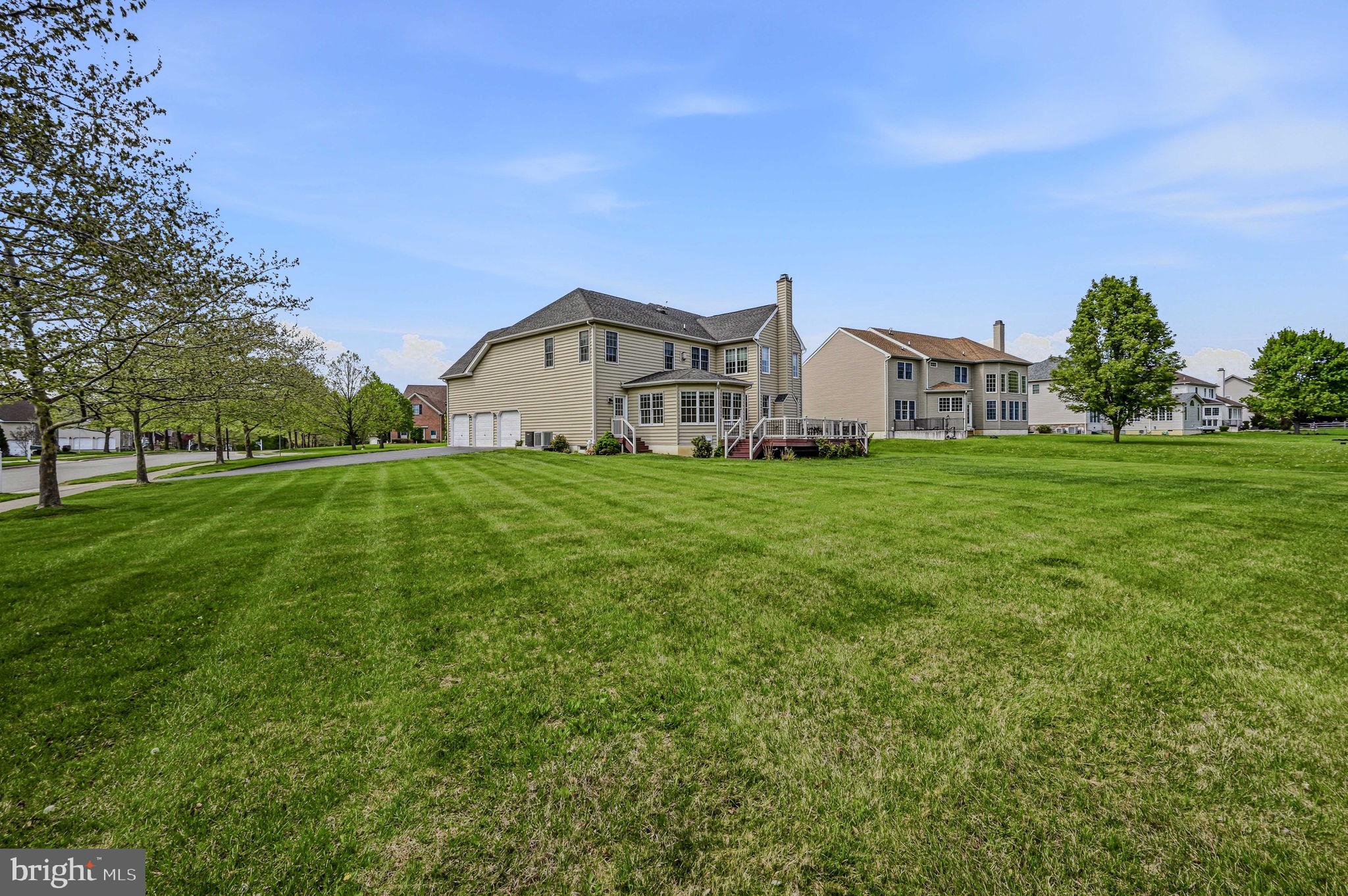 RED LION CHASE - Residential