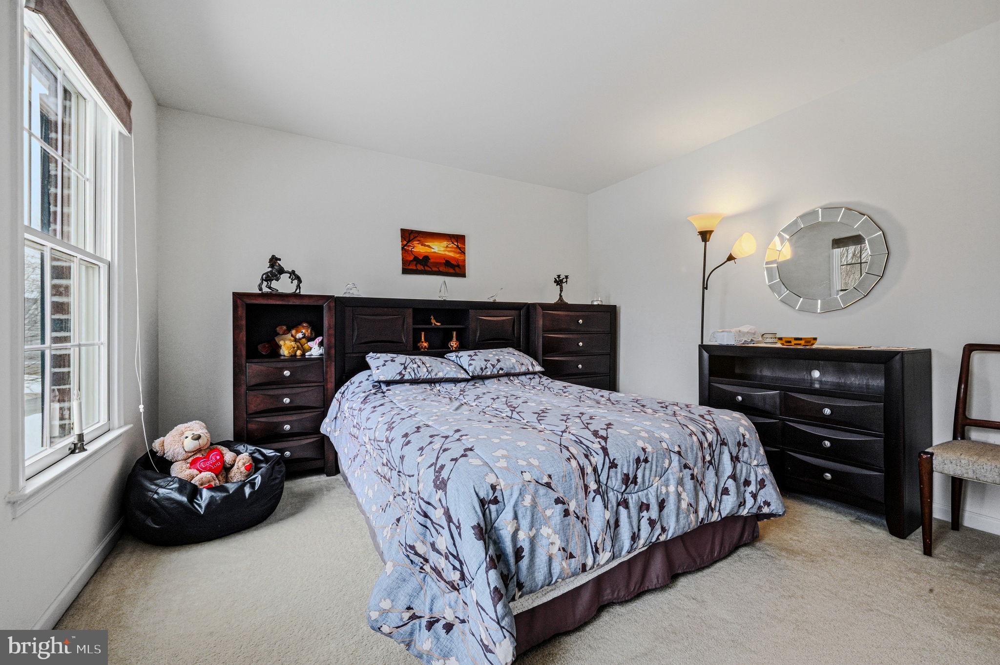 RED LION CHASE - Residential