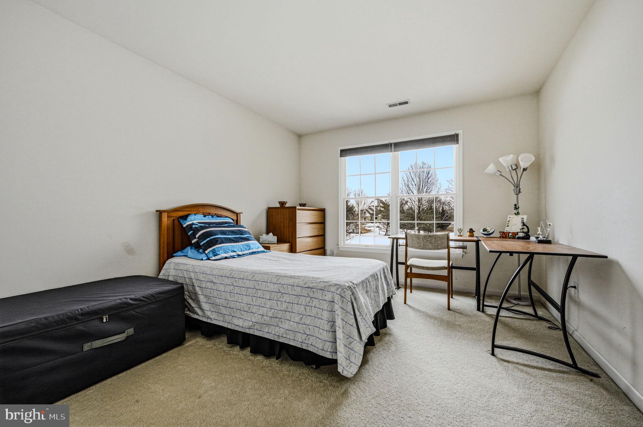 RED LION CHASE - Residential