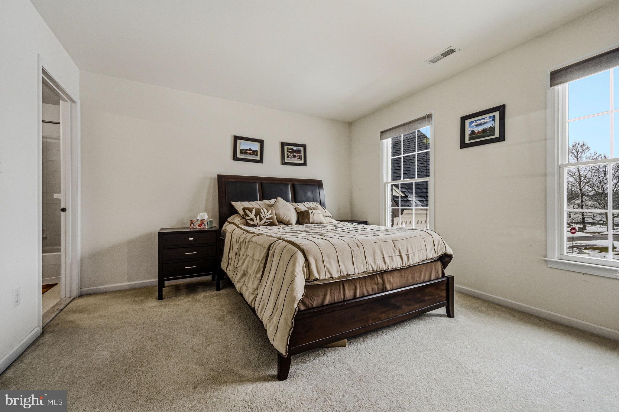 RED LION CHASE - Residential