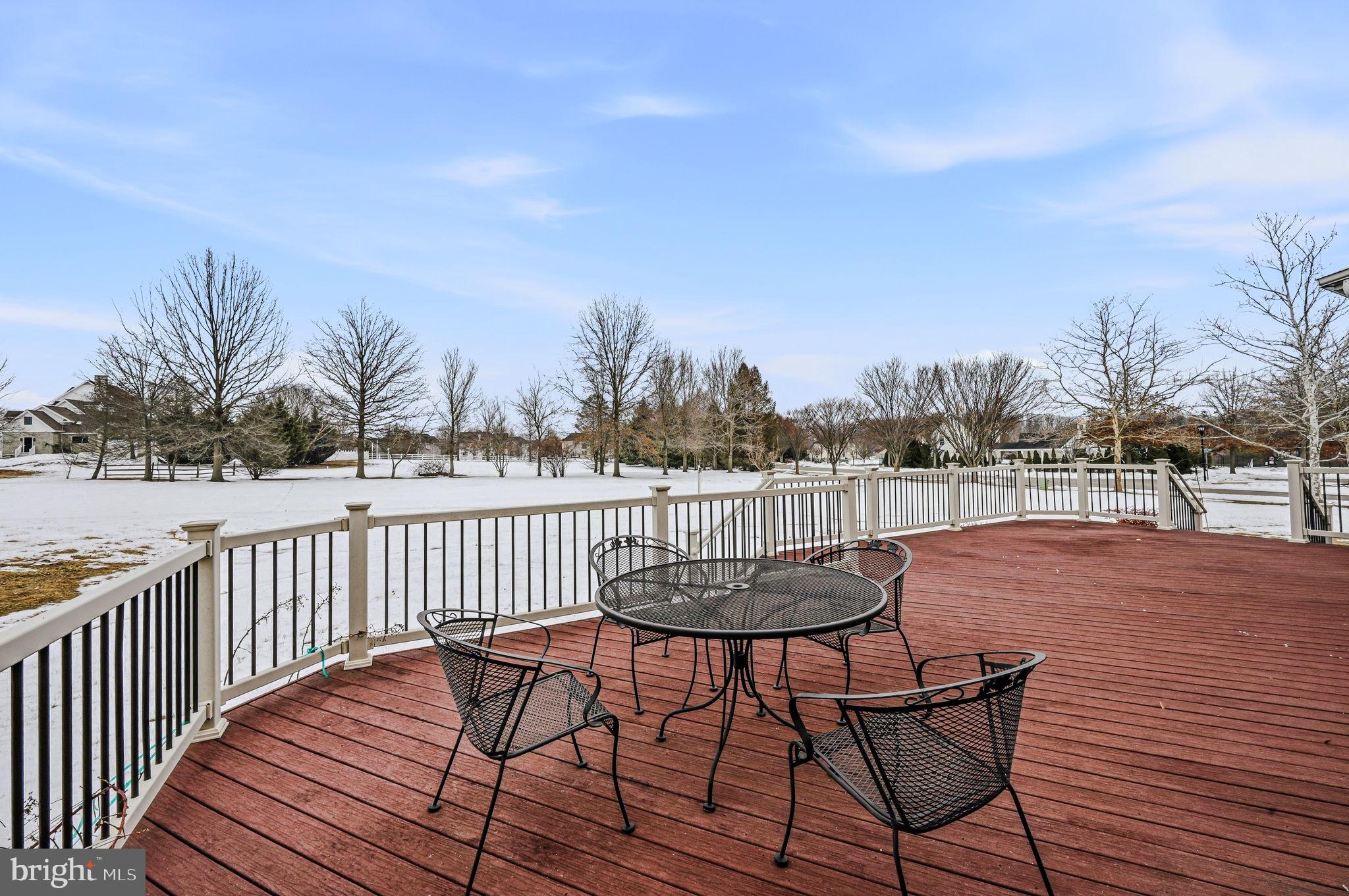 RED LION CHASE - Residential