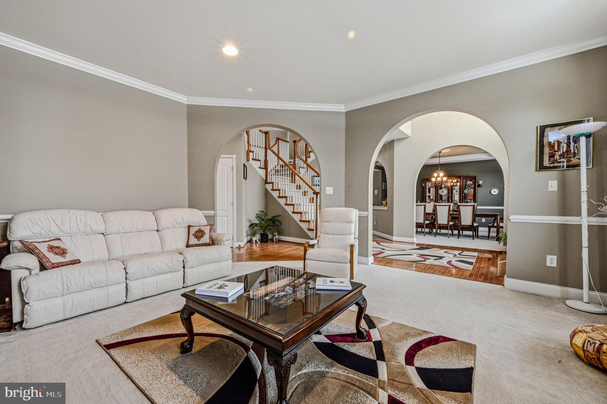 RED LION CHASE - Residential