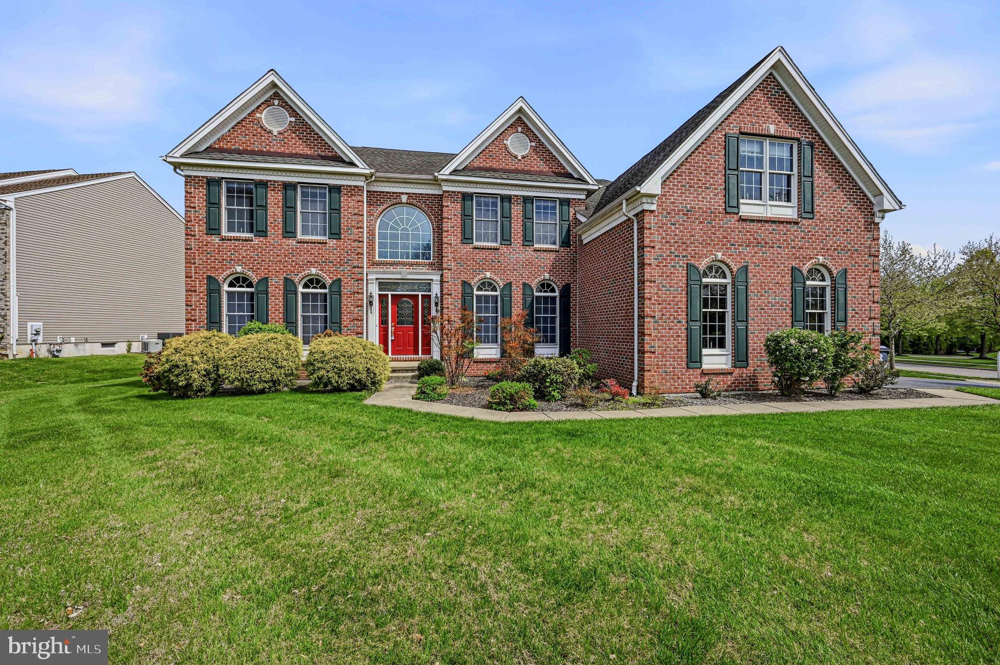 RED LION CHASE - Residential