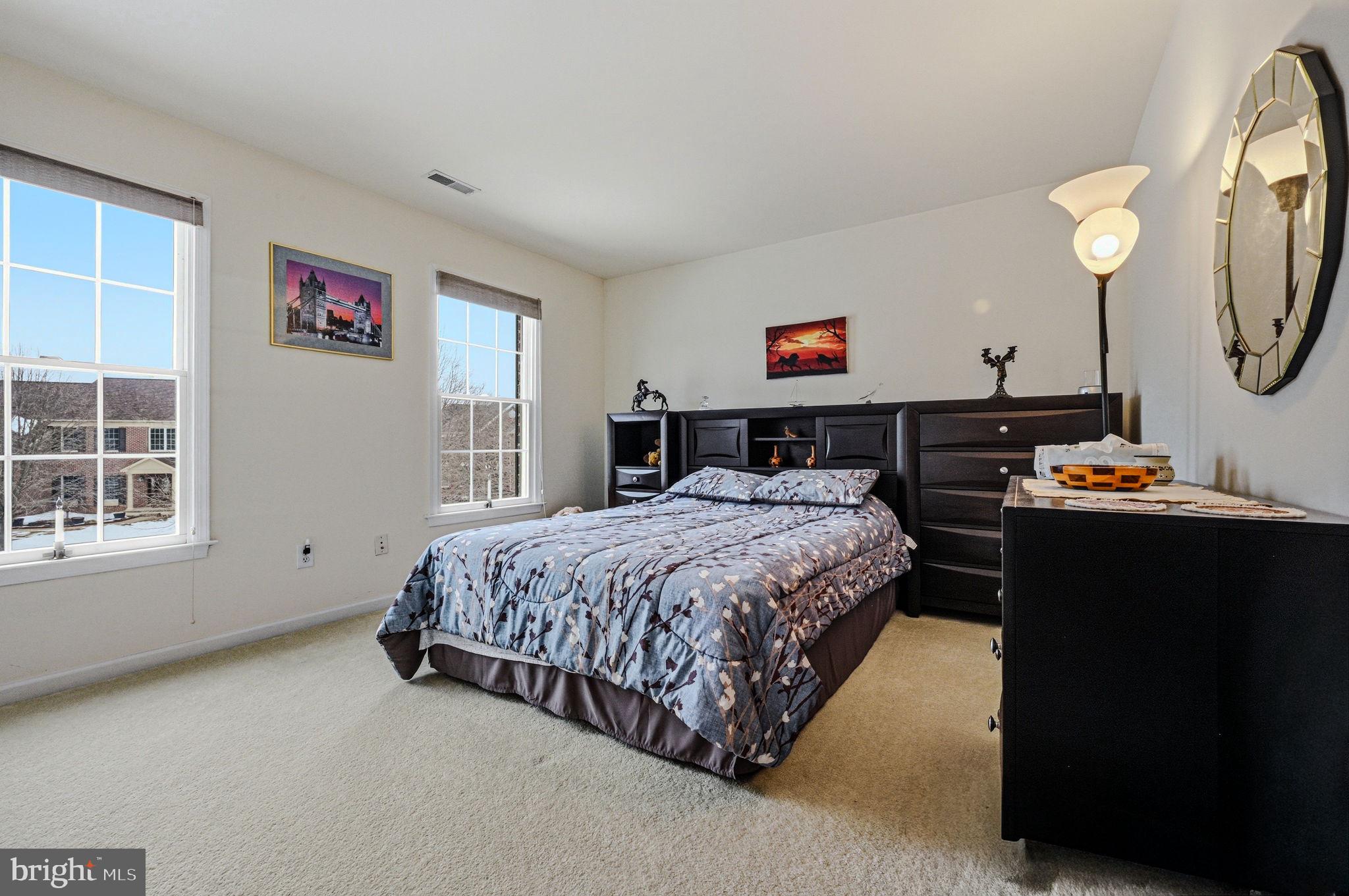 RED LION CHASE - Residential