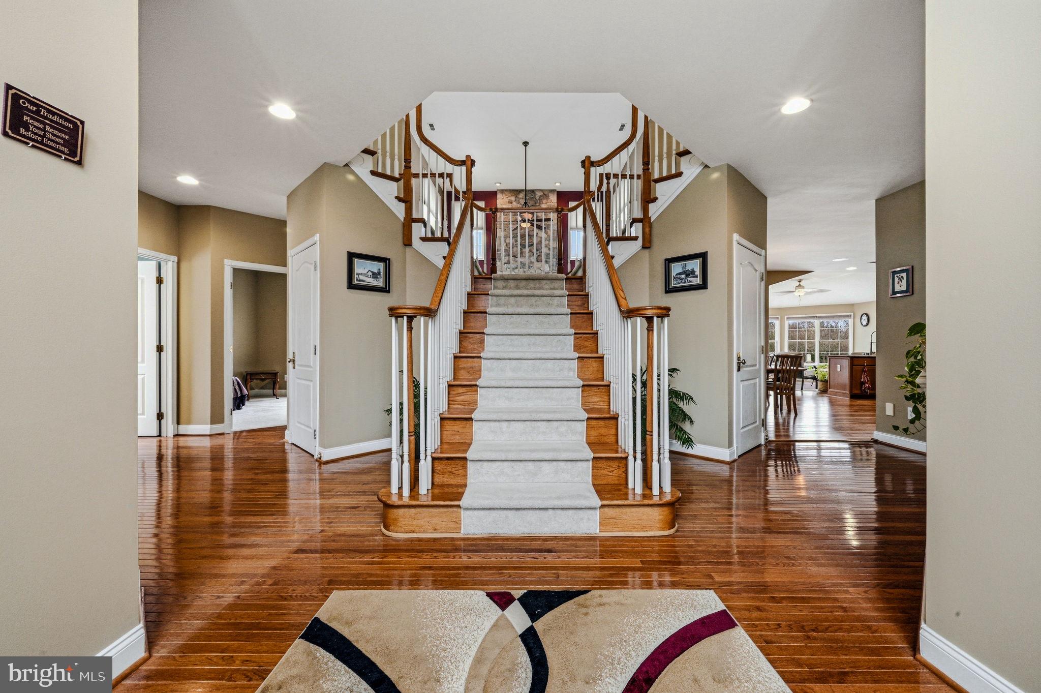 RED LION CHASE - Residential