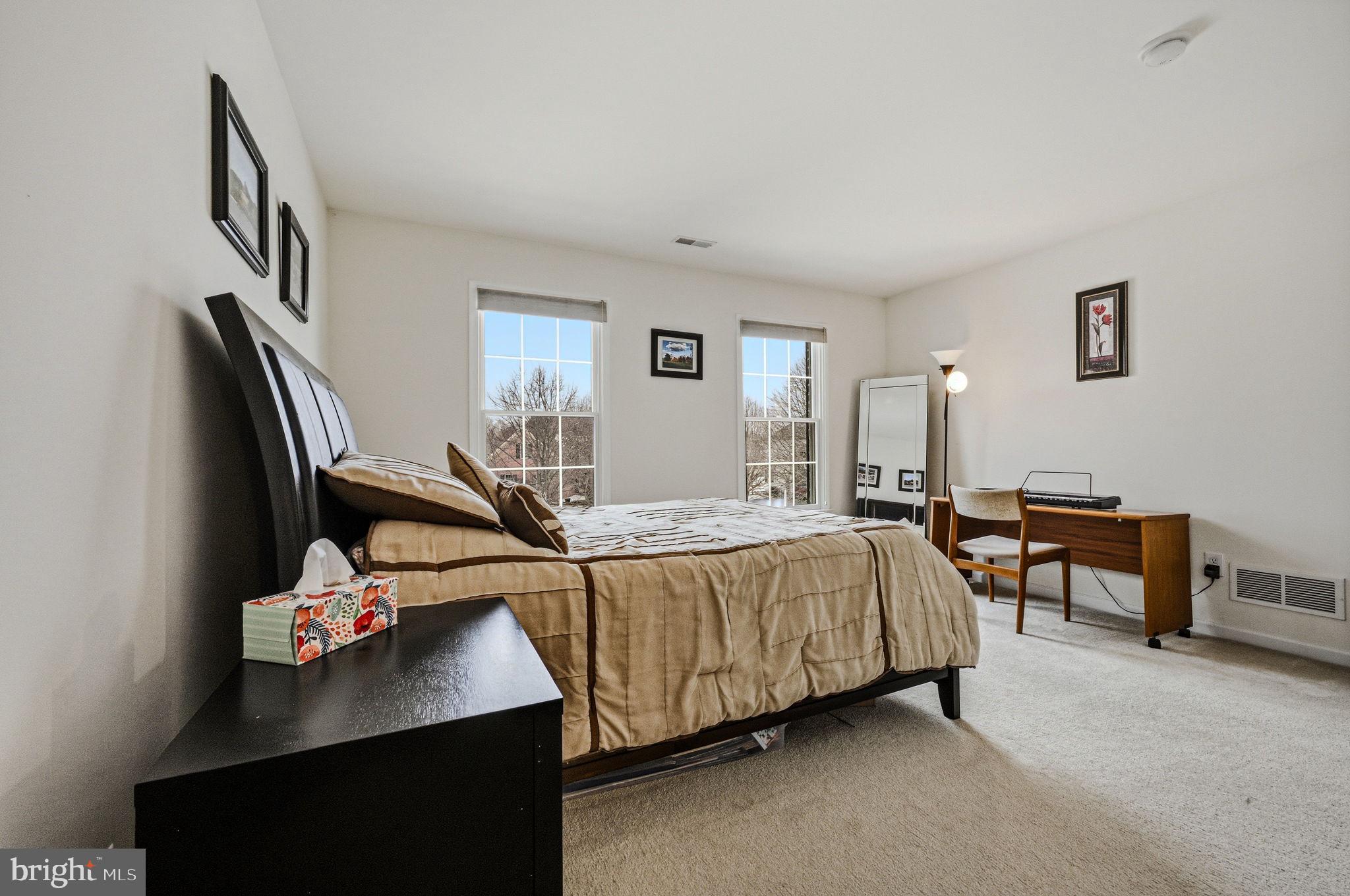 RED LION CHASE - Residential