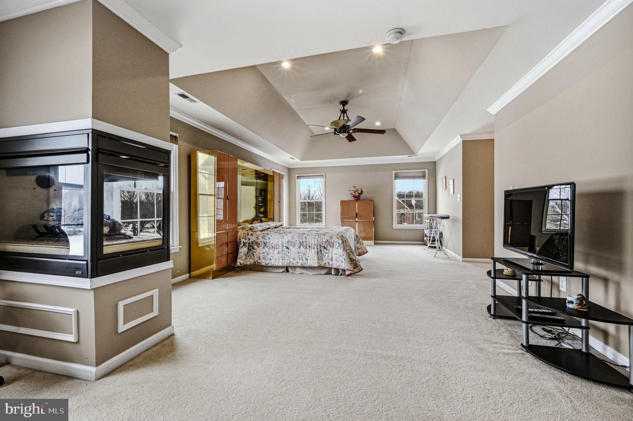 RED LION CHASE - Residential