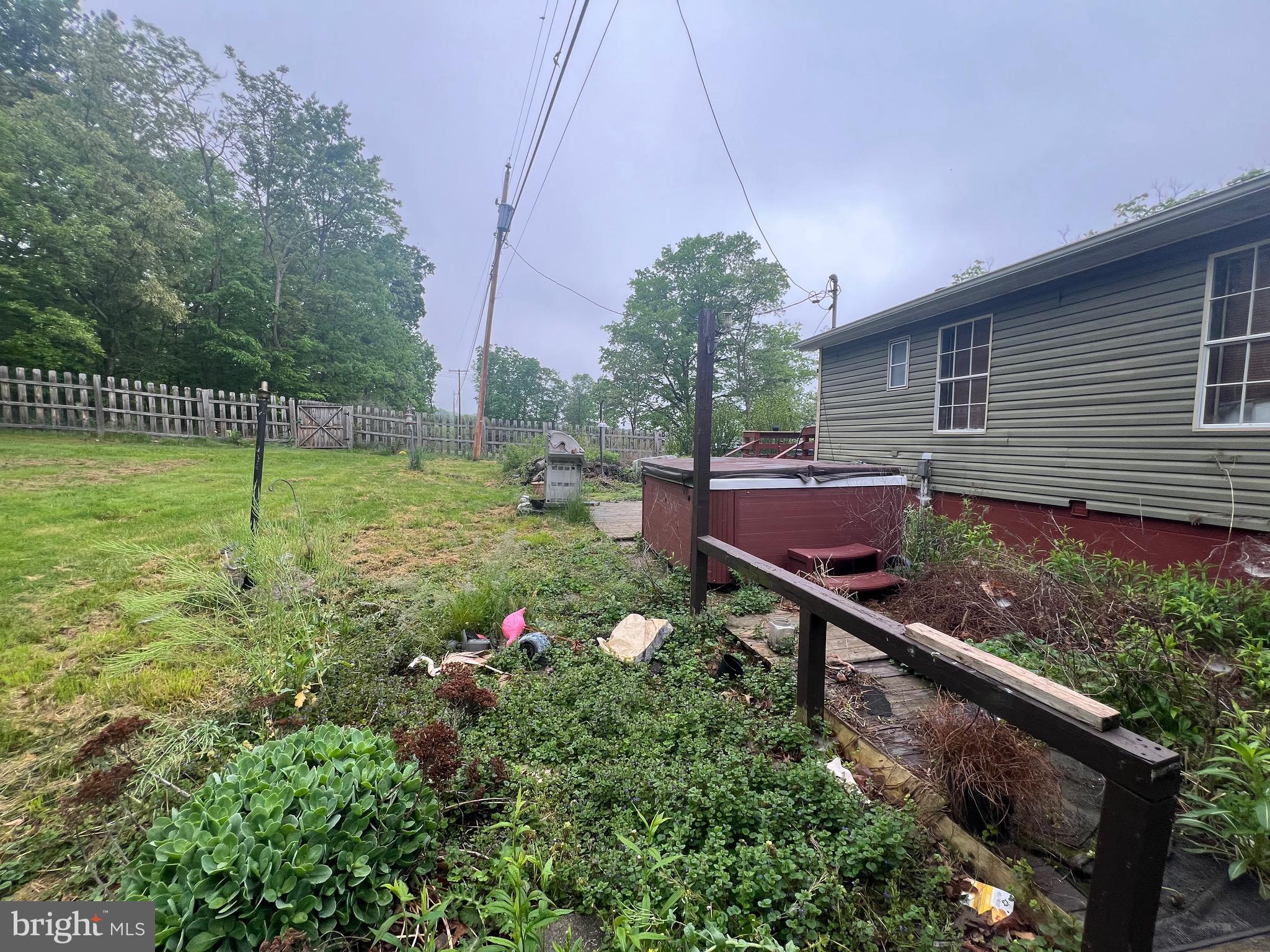 KNOBLEY RD - Residential