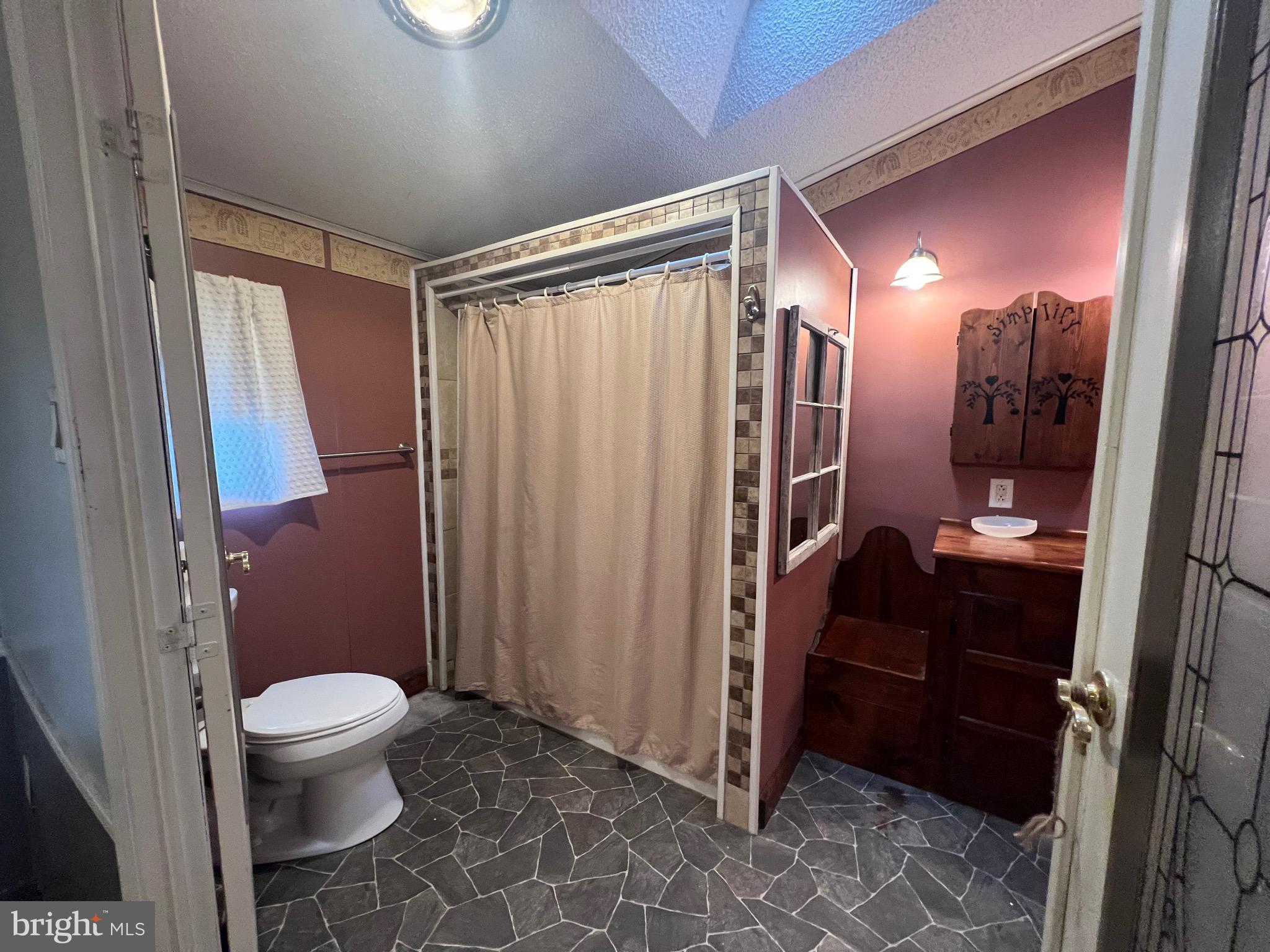 KNOBLEY RD - Residential