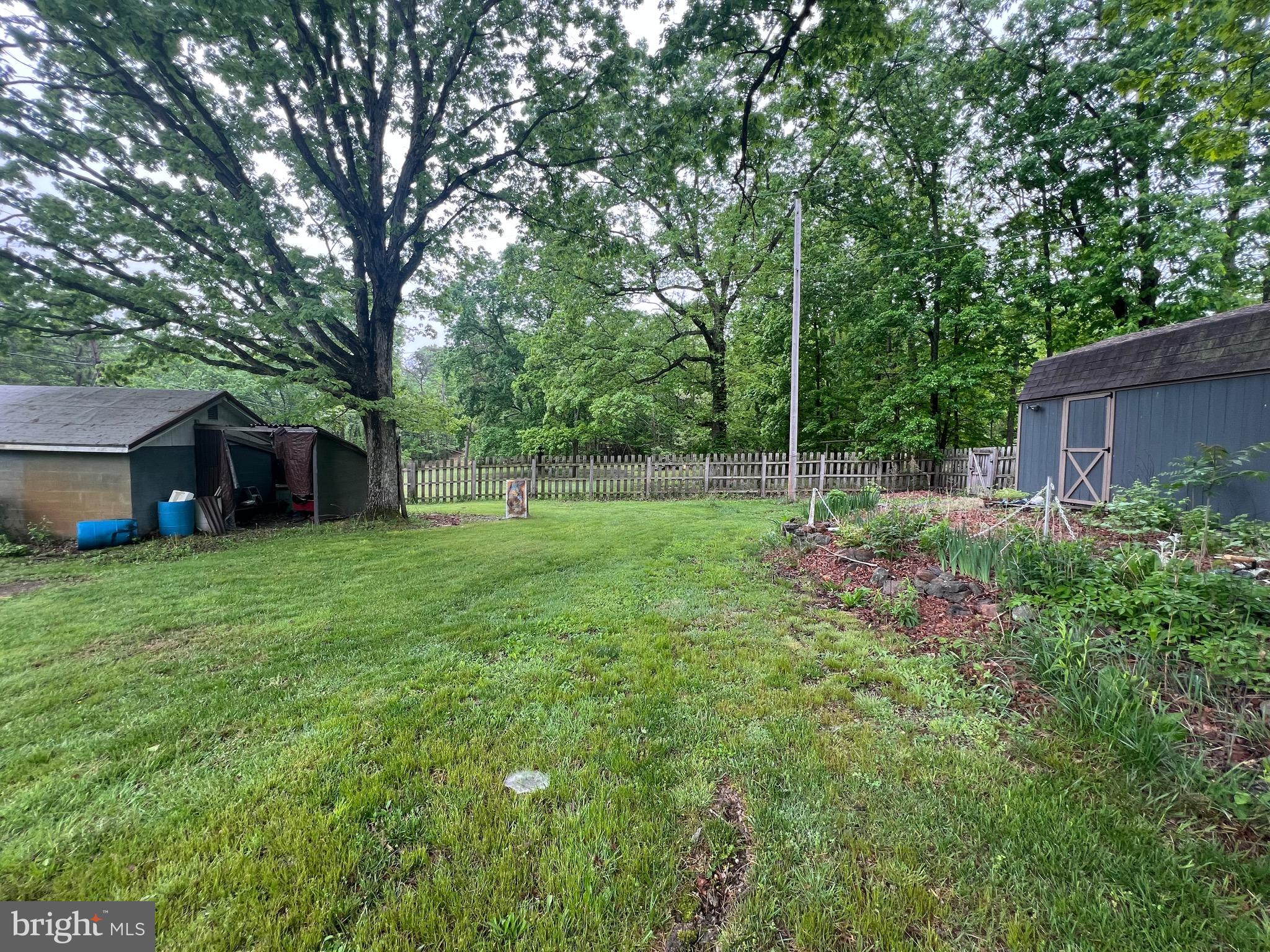 KNOBLEY RD - Residential