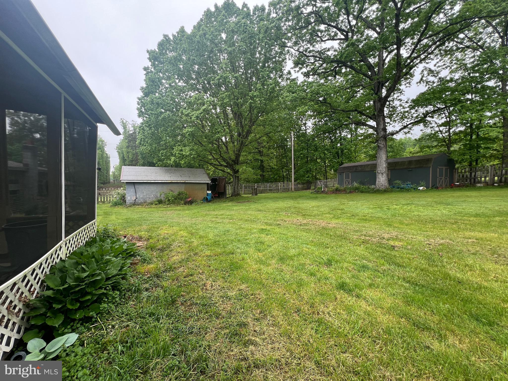 KNOBLEY RD - Residential