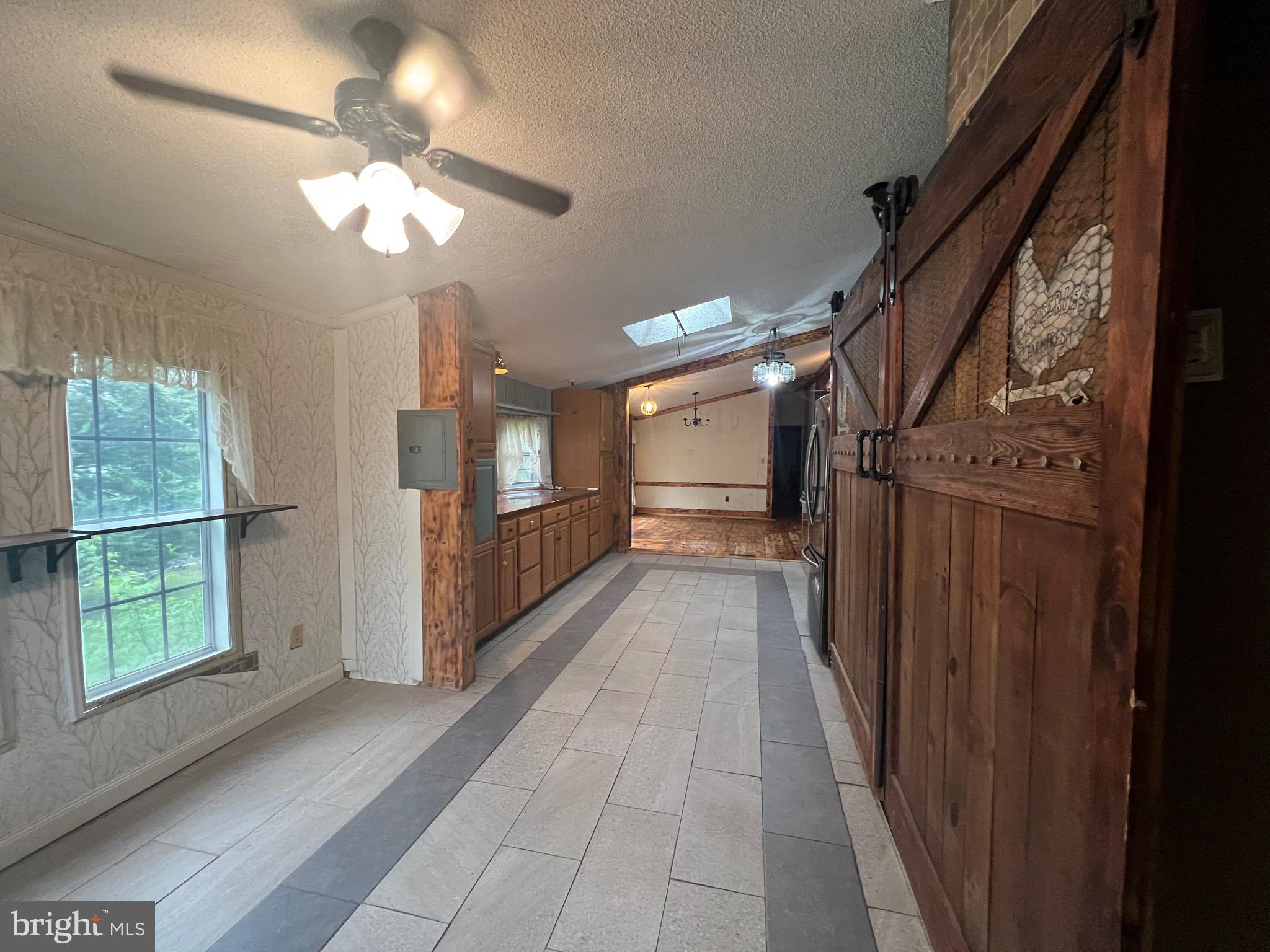 KNOBLEY RD - Residential