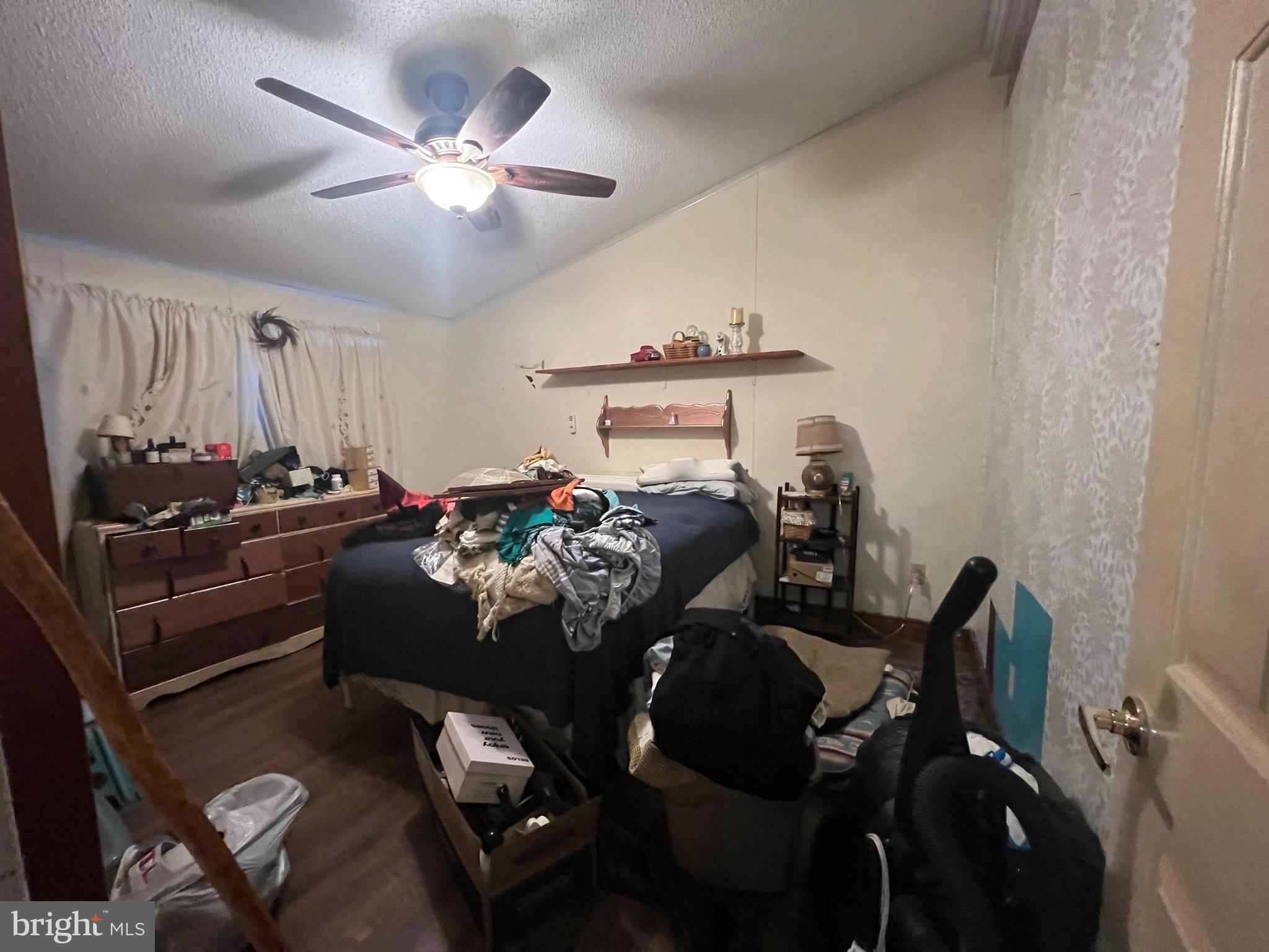 KNOBLEY RD - Residential