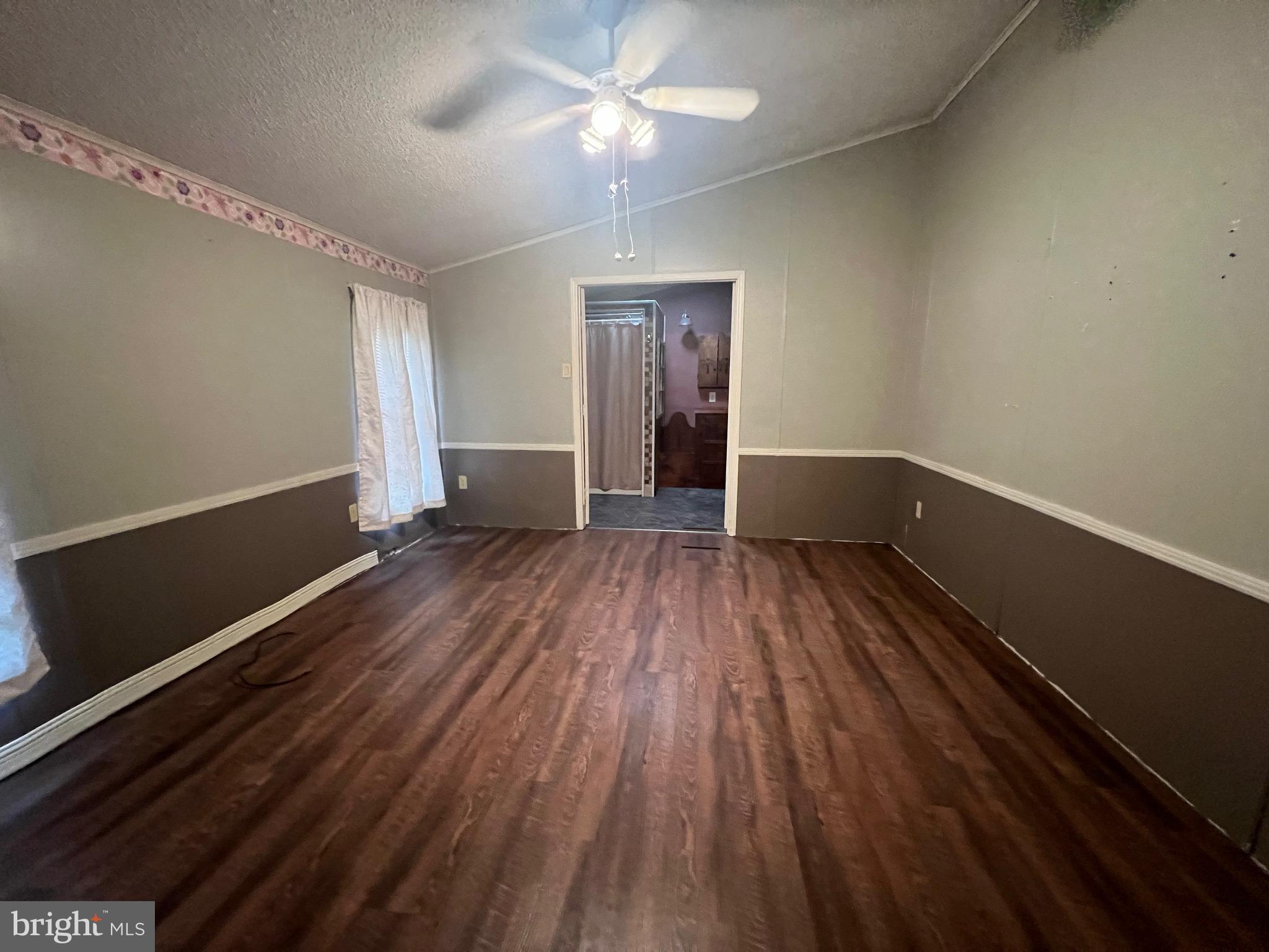 KNOBLEY RD - Residential