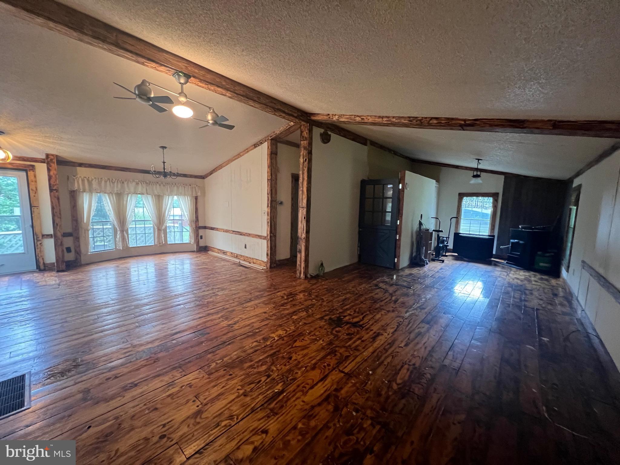 KNOBLEY RD - Residential