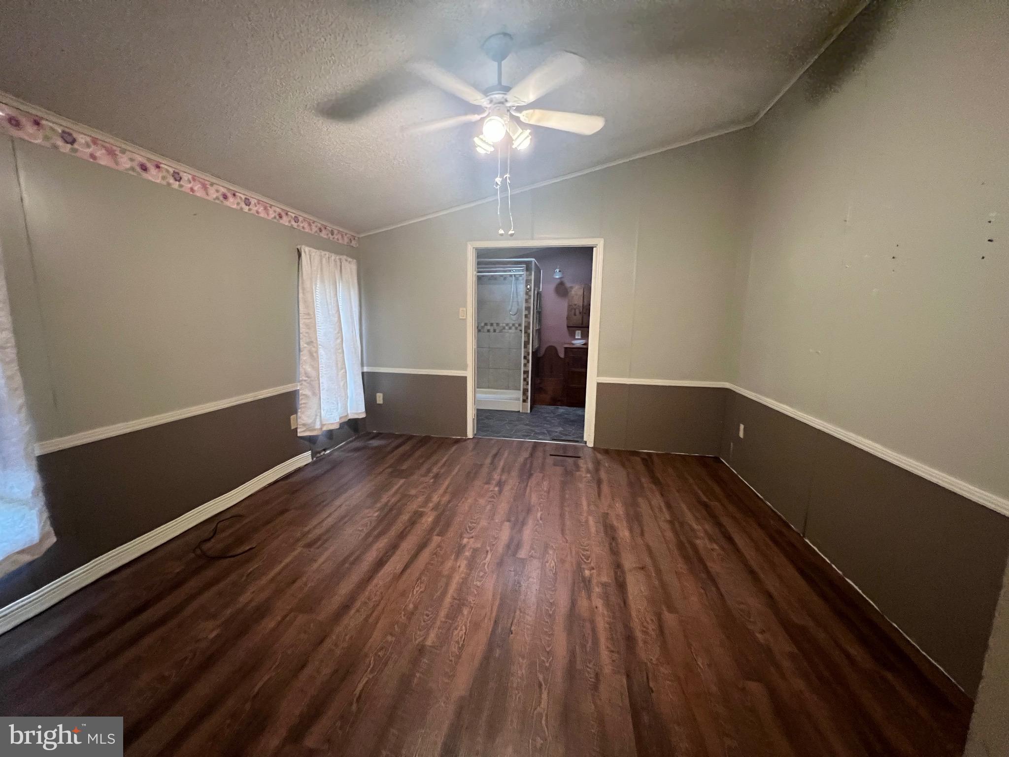 KNOBLEY RD - Residential