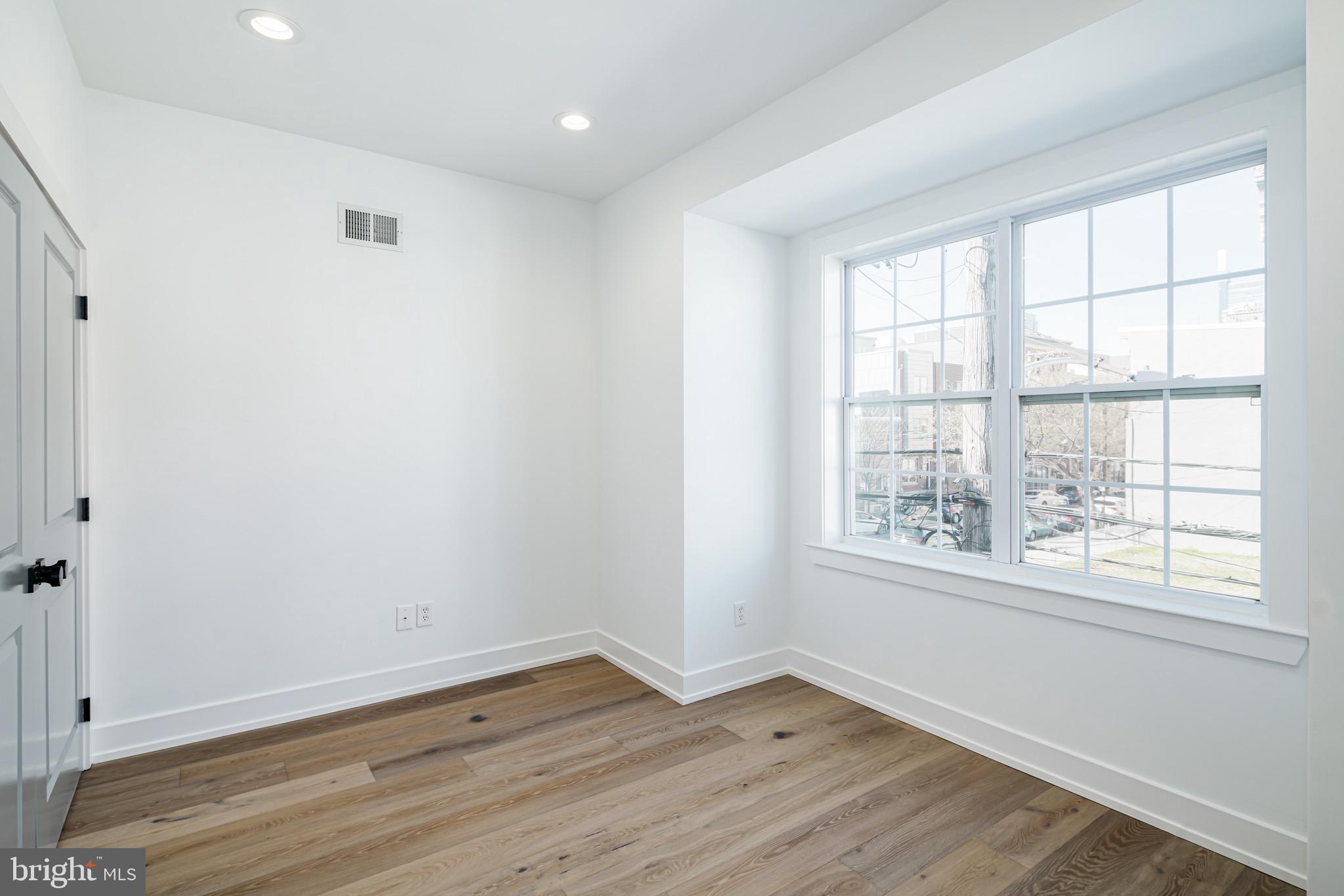 BELLA VISTA - Residential Lease