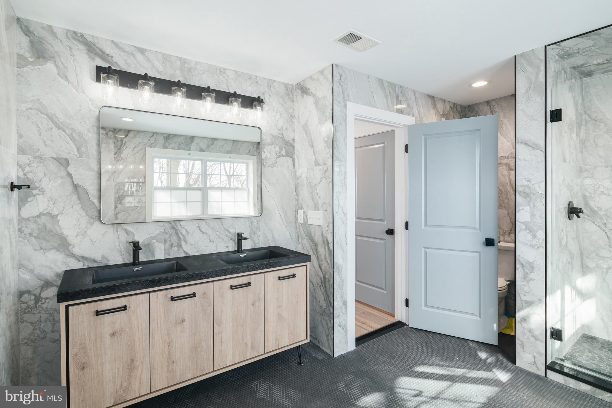 BELLA VISTA - Residential Lease