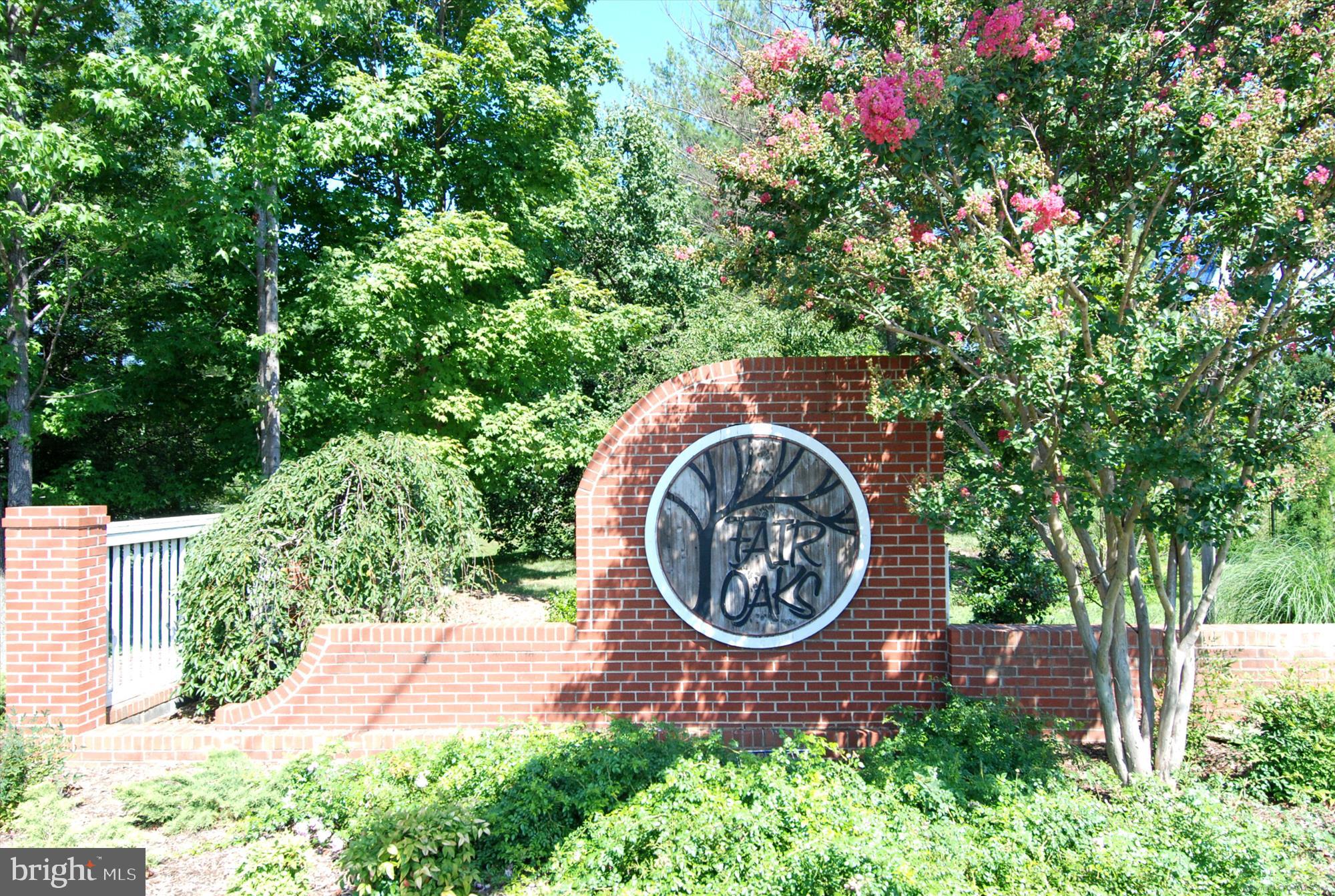 FAIR OAKS ESTATES - Residential