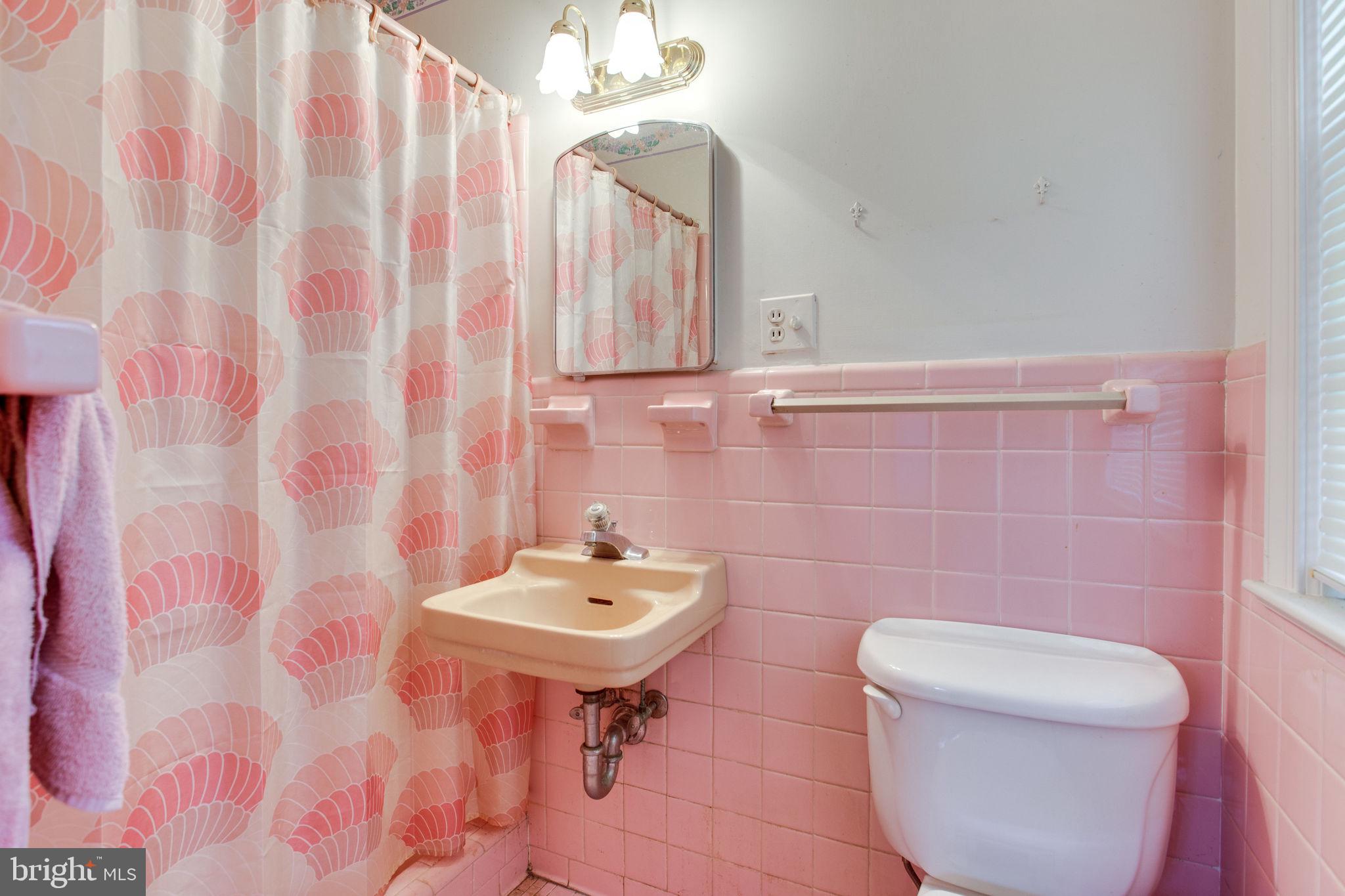 GOLF CLUB MANOR - Residential