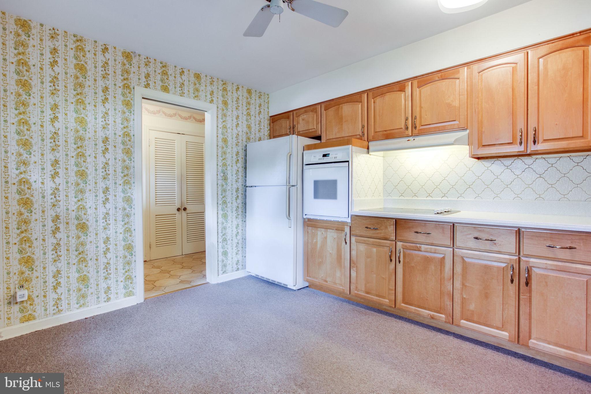 GOLF CLUB MANOR - Residential